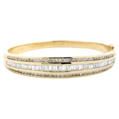 Armreif aus Gelbgold mit 3,00 Karat Diamanten in Kanalfassung