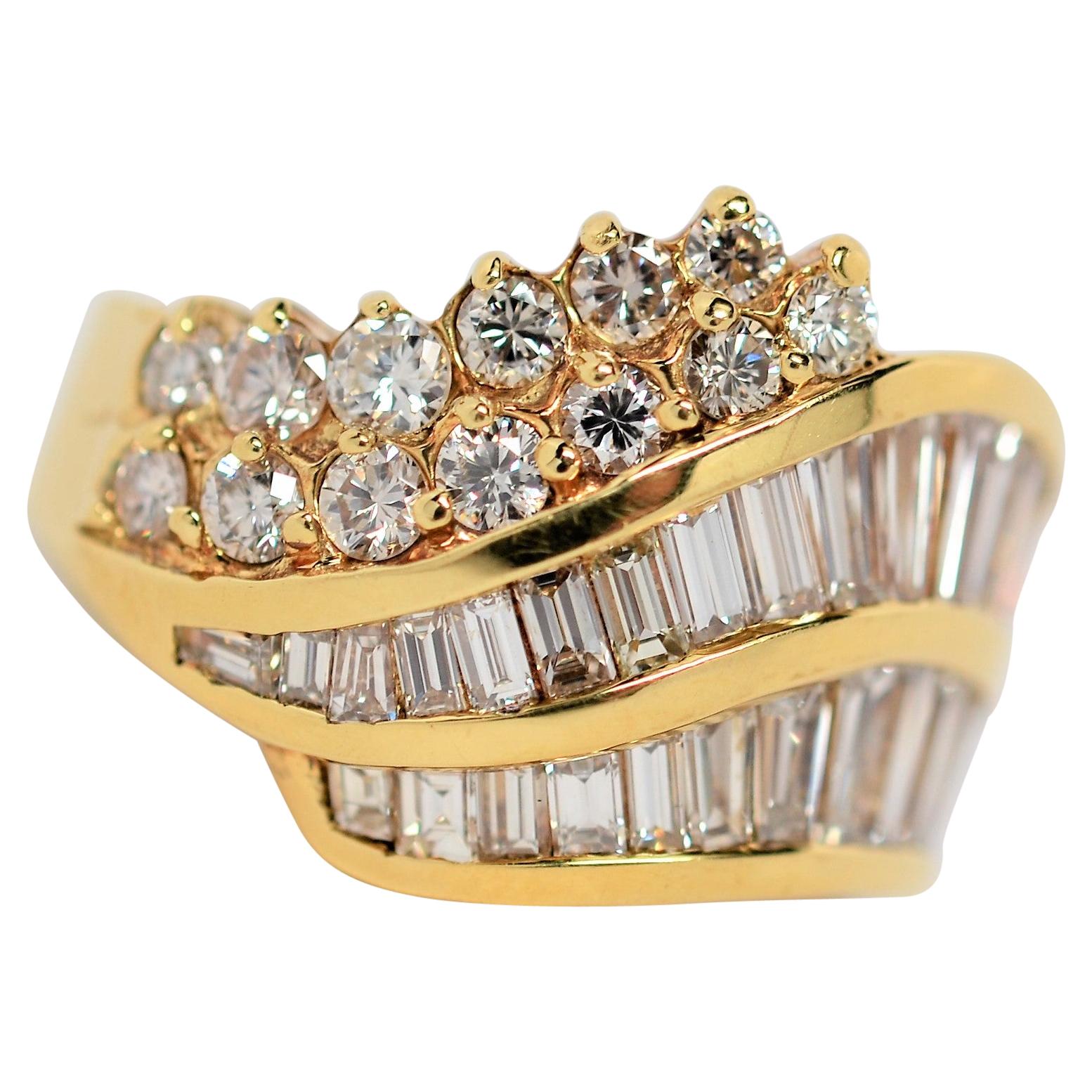 Channel Set Baguette & Round Diamond Ring Set in 18K Yellow Gold, 2.97 Carats For Sale