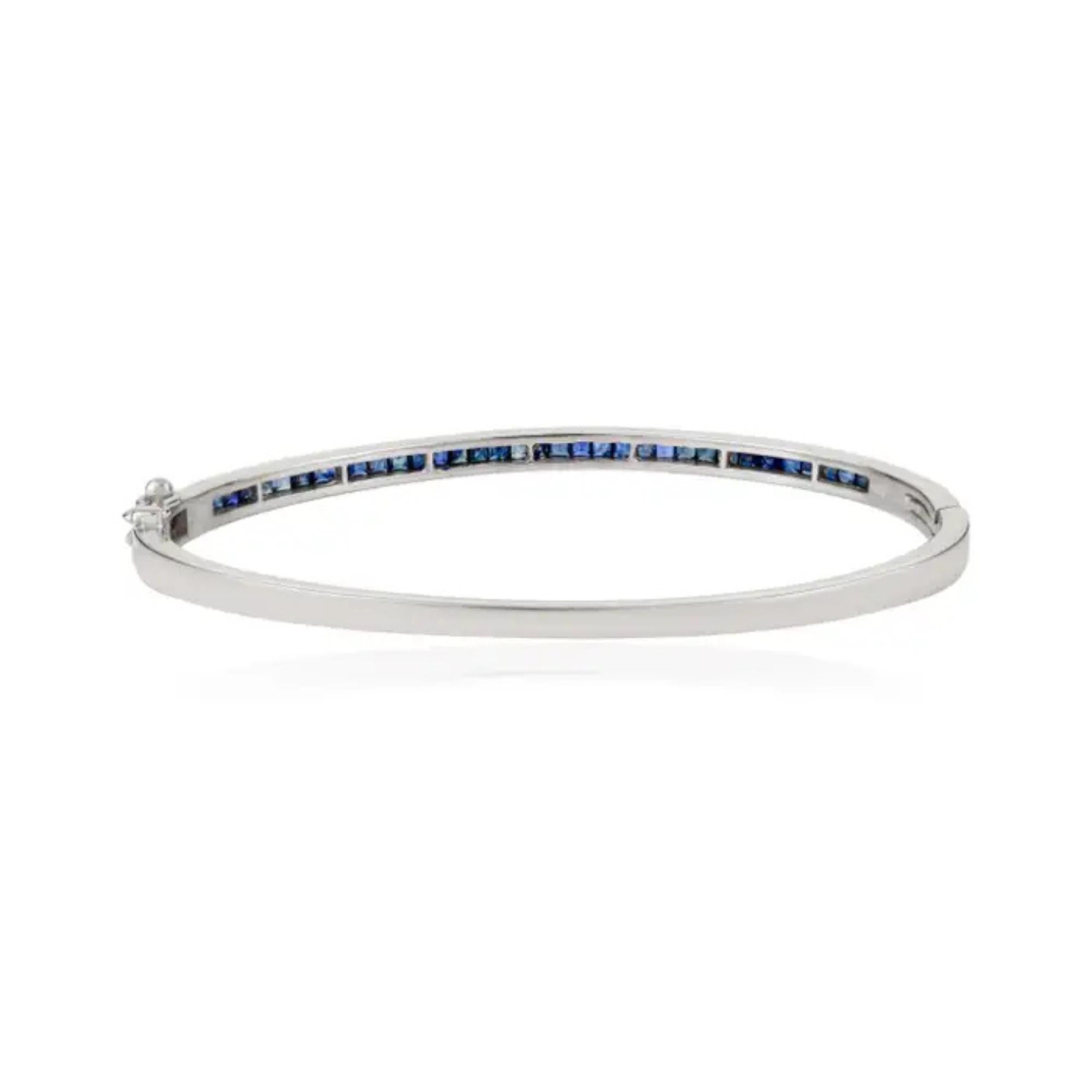 Silvorra Channel-Set Blue Sapphire Stackable Bangle Bracelet in Silver Jewelry For Sale 4
