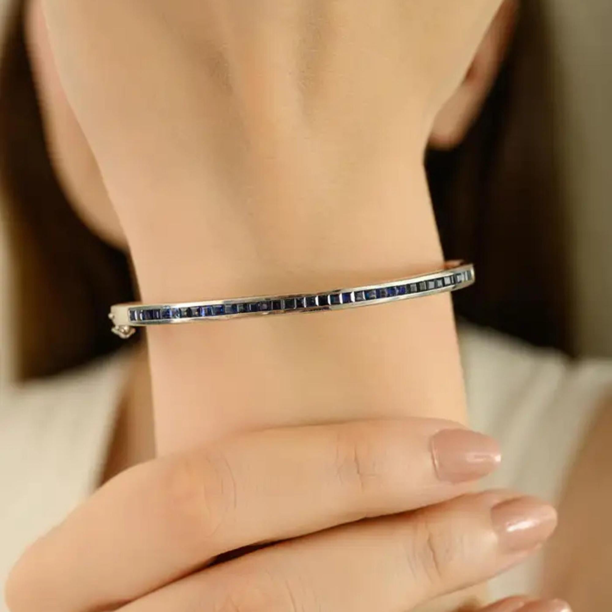 Silvorra Channel-Set Blue Sapphire Stackable Bangle Bracelet in Silver Jewelry In New Condition For Sale In New York, NY