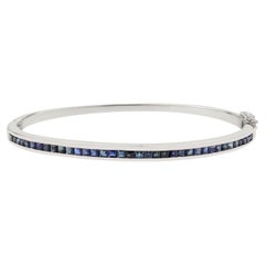 Stapelbarer Armreif mit blauem Saphir in 925er Silber Schmuck