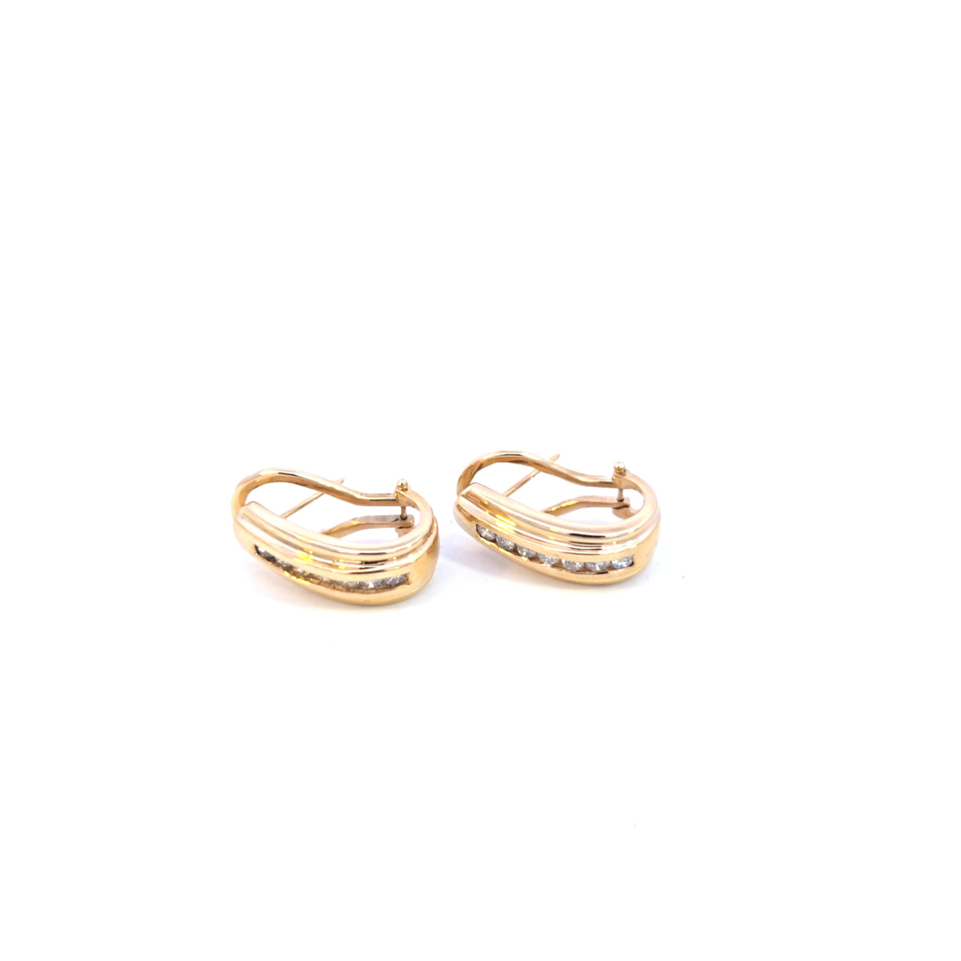 Taglio rotondo Channel Set Diamond Earrings in vendita