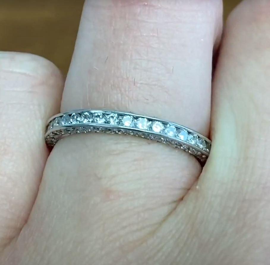 Channel Set Diamond Wedding Band, H Color, Platinum In Excellent Condition For Sale In New York, NY