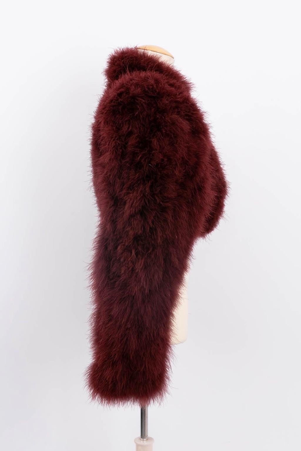 Chantal Thomass Burgunderroter Marabou Bolero in Marabou, 1990 im Zustand „Hervorragend“ im Angebot in SAINT-OUEN-SUR-SEINE, FR