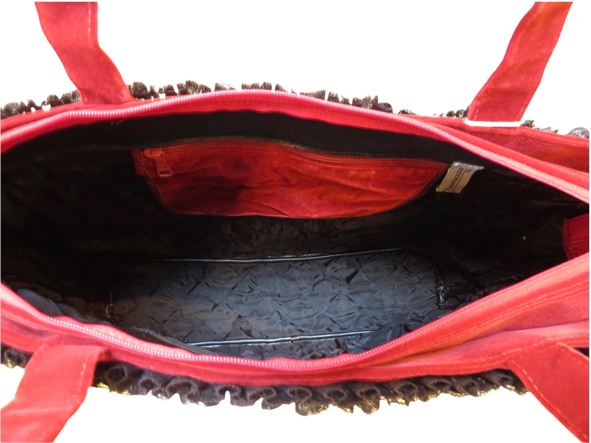 Chantal Thomass Red Velvet and Lace Shoulder Bag In New Condition For Sale In Laguna Beach, CA