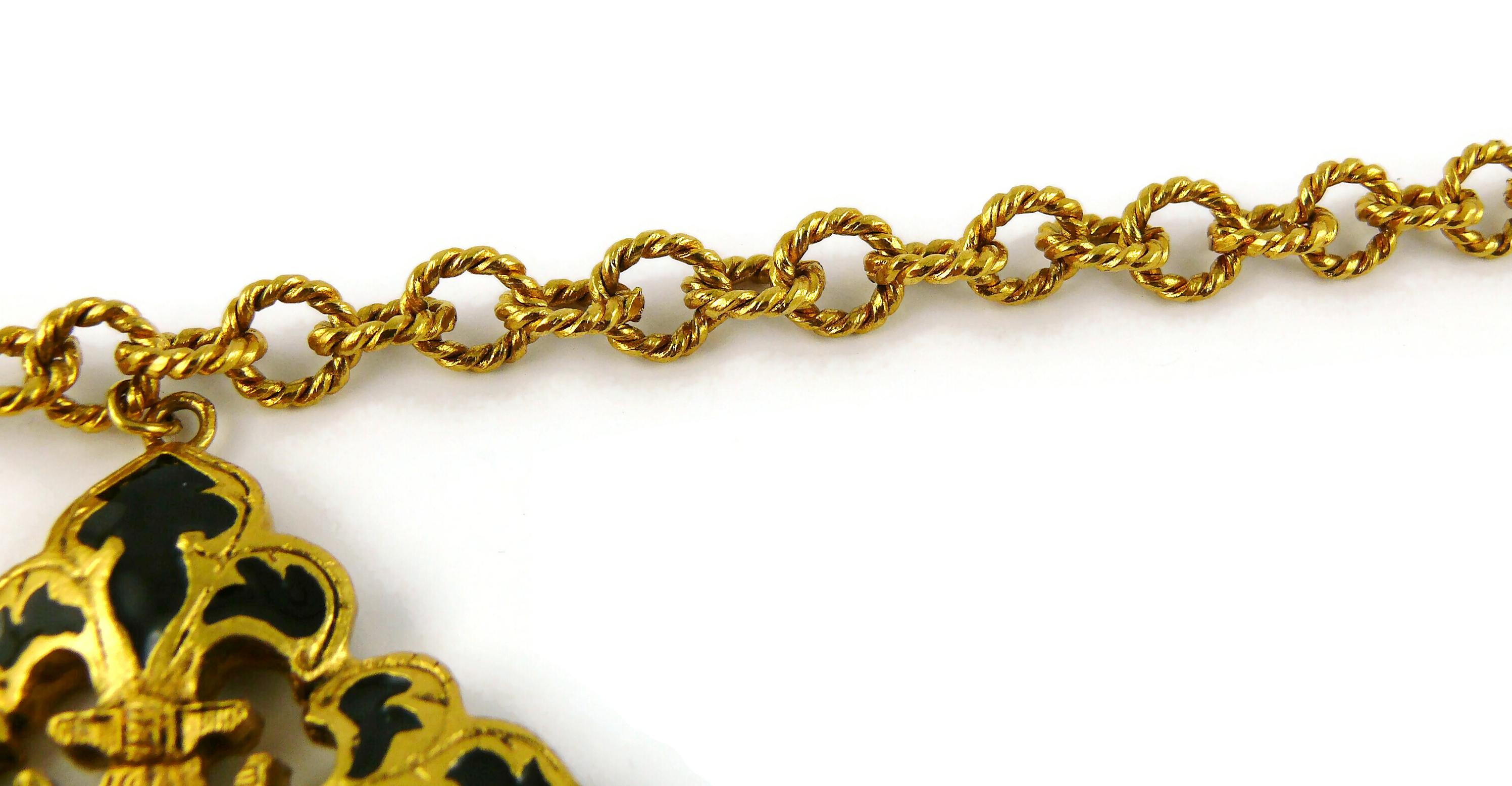 Chantal Thomass Vintage Gold Toned Black Enamel Fleur-de-Lis Pendant Necklace 5