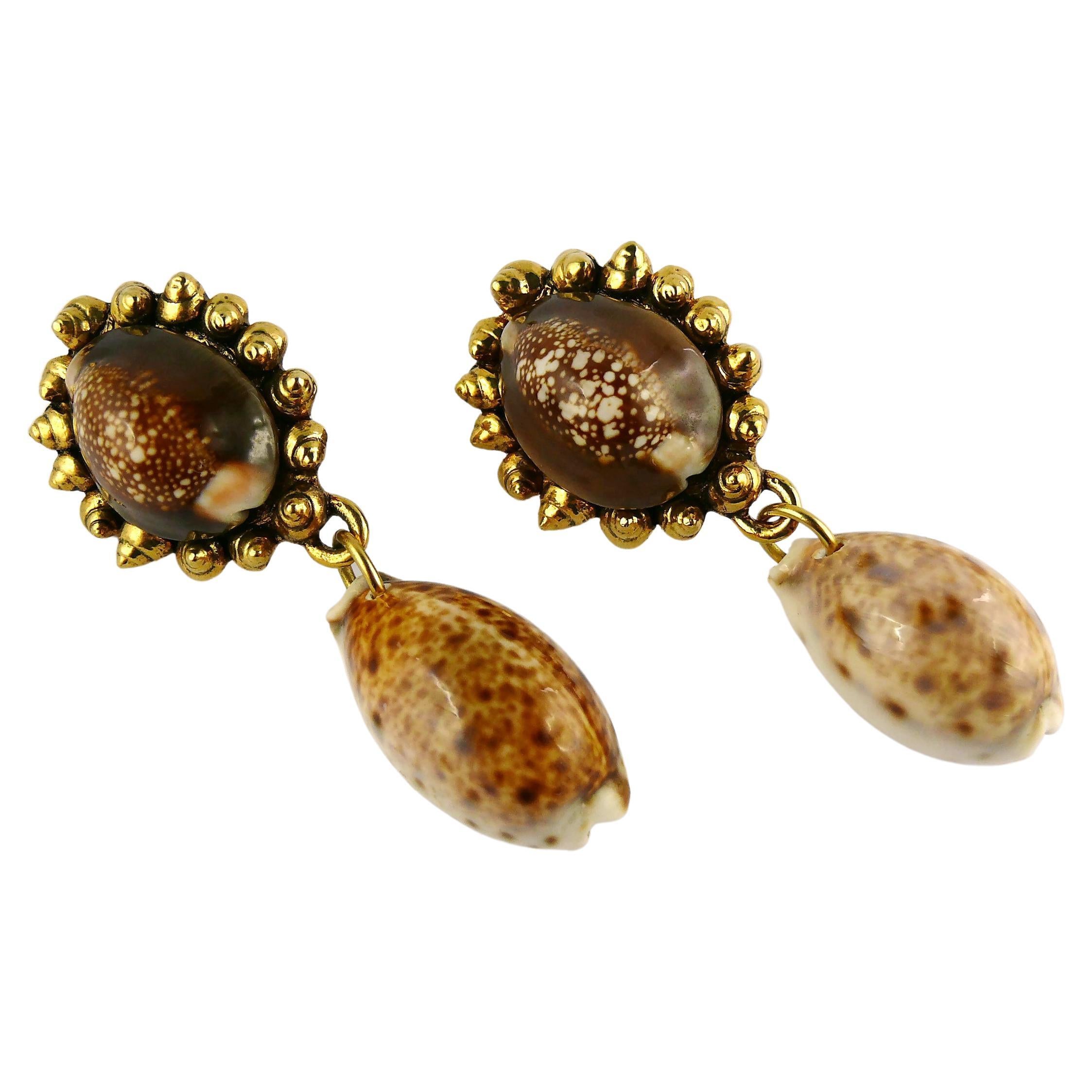 Chantal Thomass Boucles d'oreilles pendantes vintage « Sea Life » avec natures marines en vente