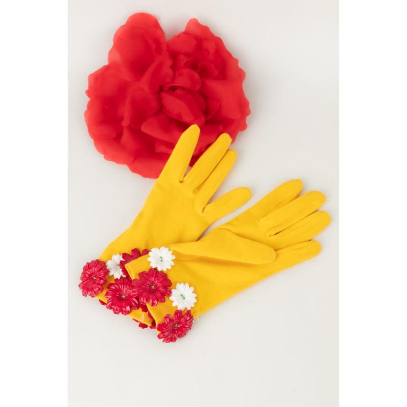 Chantal Thomass Yellow Cotton Gloves For Sale 1