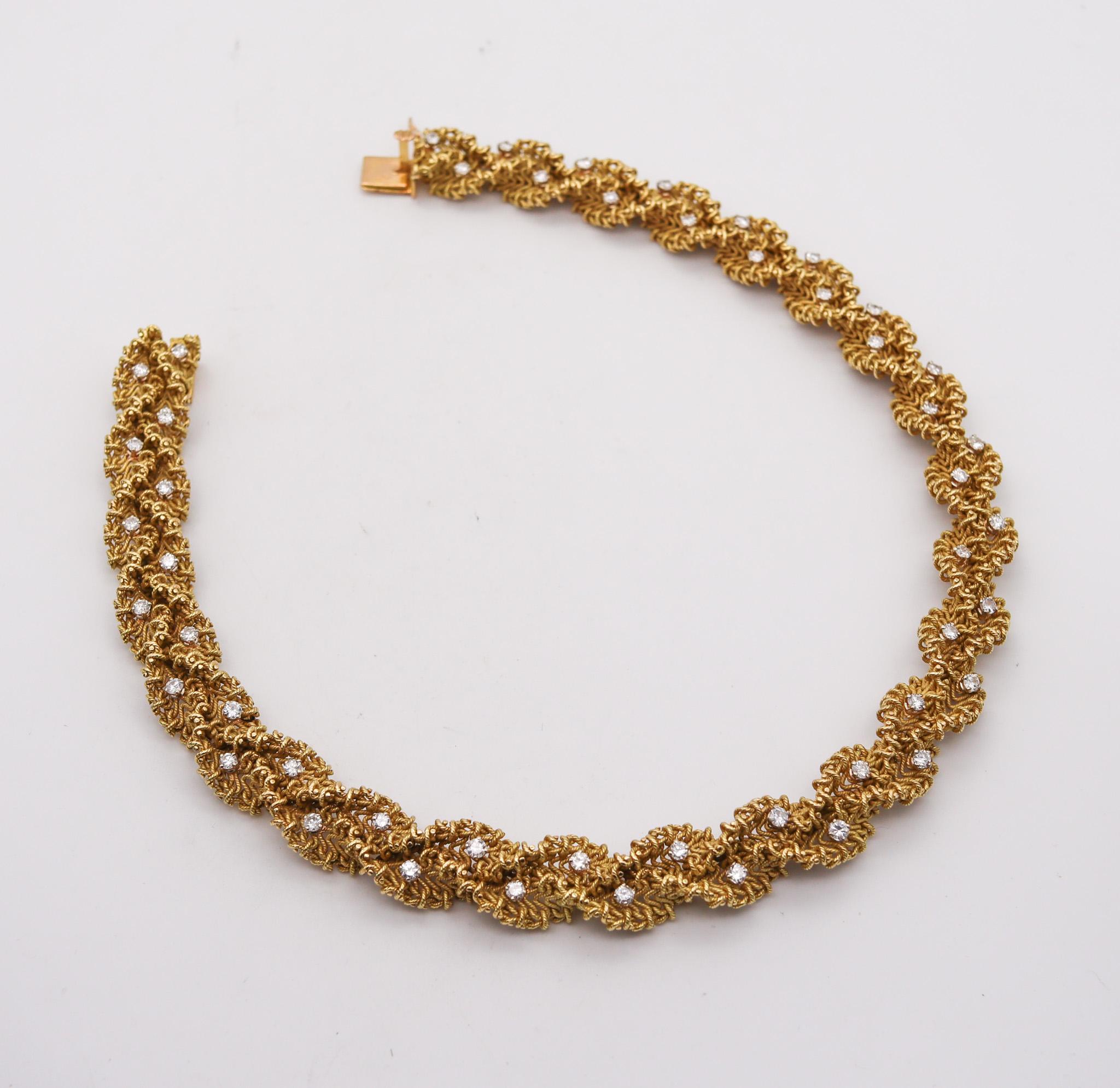 Brilliant Cut Chantecler 1960 Textured Twisted Necklace In 18Kt Gold With 5.15 Ctw In Diamonds