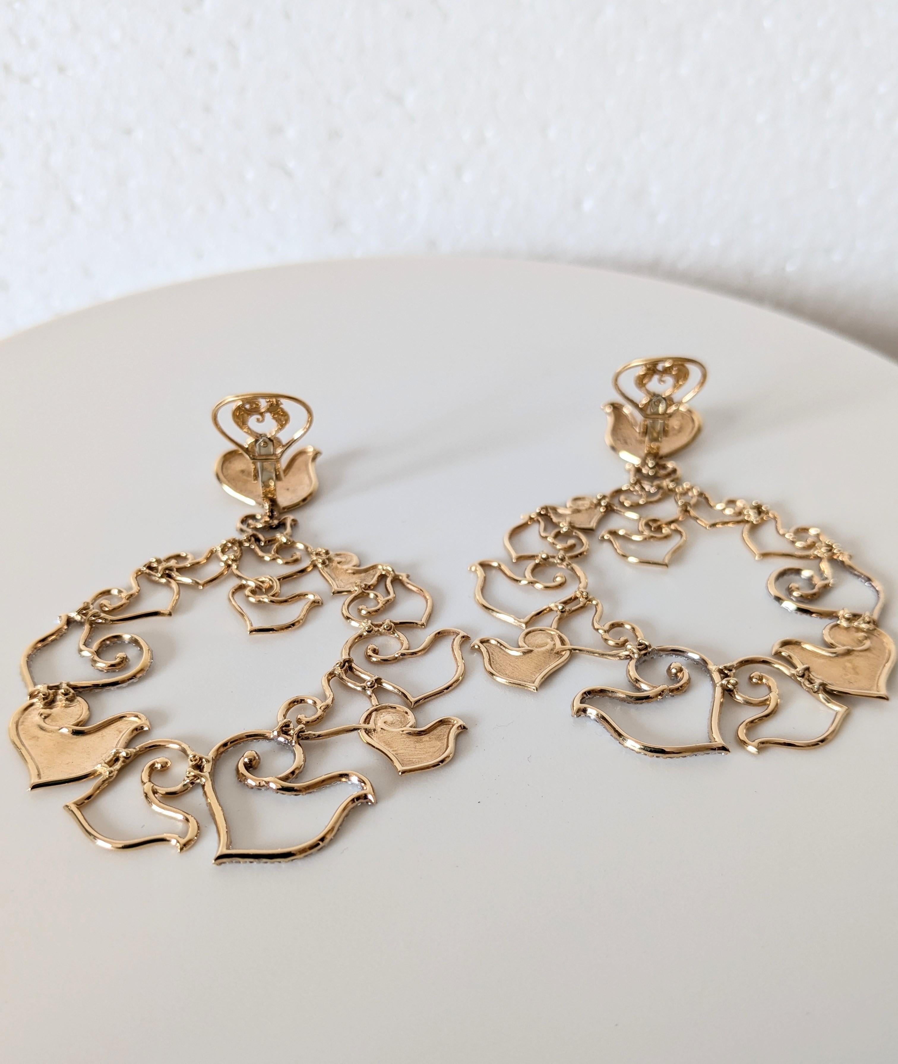 Taille brillant Chantecler Capri Heart -Boucles d'oreilles en or rose 18 carats avec diamants pavés en vente