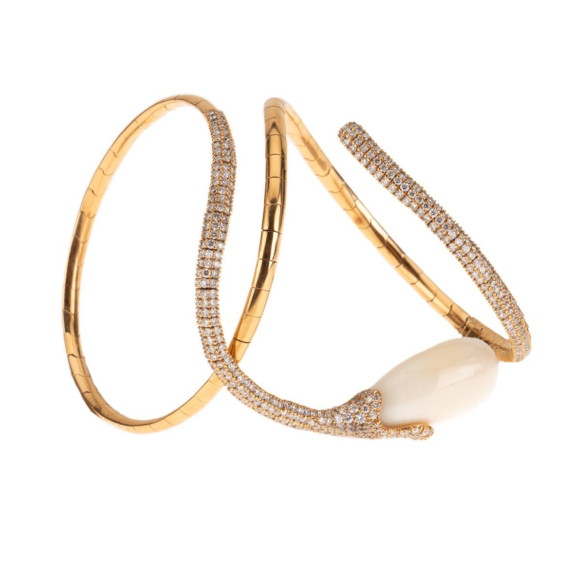 Artisan Chantecler Bracelet Capri en or rose et agate blanche avec diamants en vente