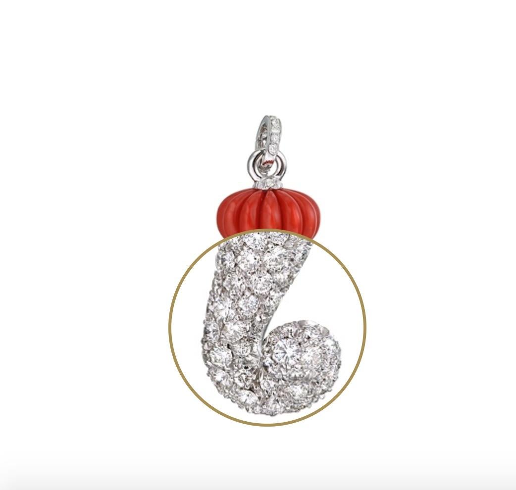 Chantecler Horn Charm Set in White Gold, Red Coral and Diamonds Pavé In New Condition For Sale In Cosenza, Italia