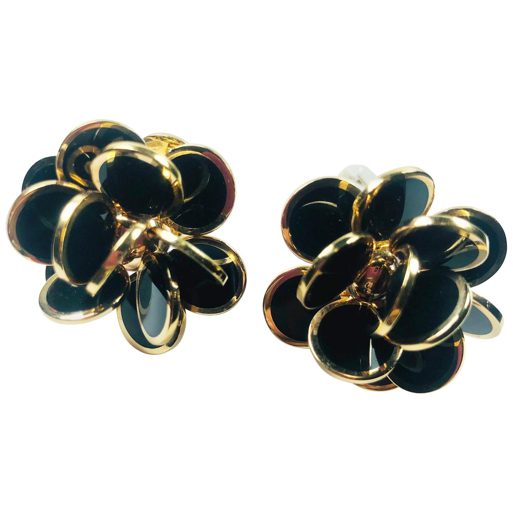 Chantecler "Pailletes" Black Enamel Petals in 18 Karat Gold Earrings For Sale