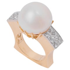 Chantecler Ring 18k Yellow Gold with Pearl and Diamonds
