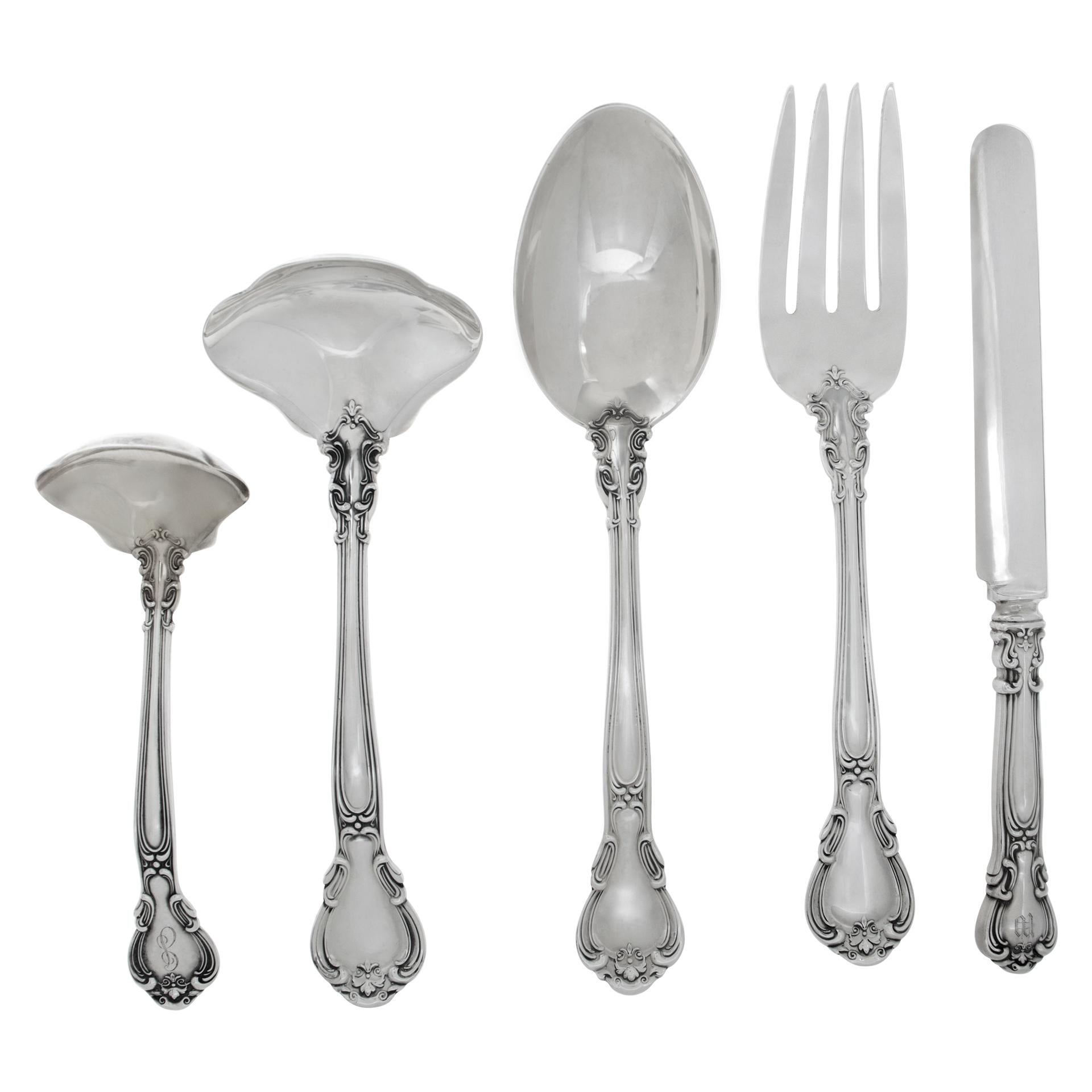 CHANTILLY sterling silver flatware set patented in 1895 by Gorham- TOTAL 100 PIECES- 7 Place Setting for 8 (with xtra, read description carefully) and 8 serving pieces. Over 127 troy ounces of .925 sterling silver (counting all stainless steel blade