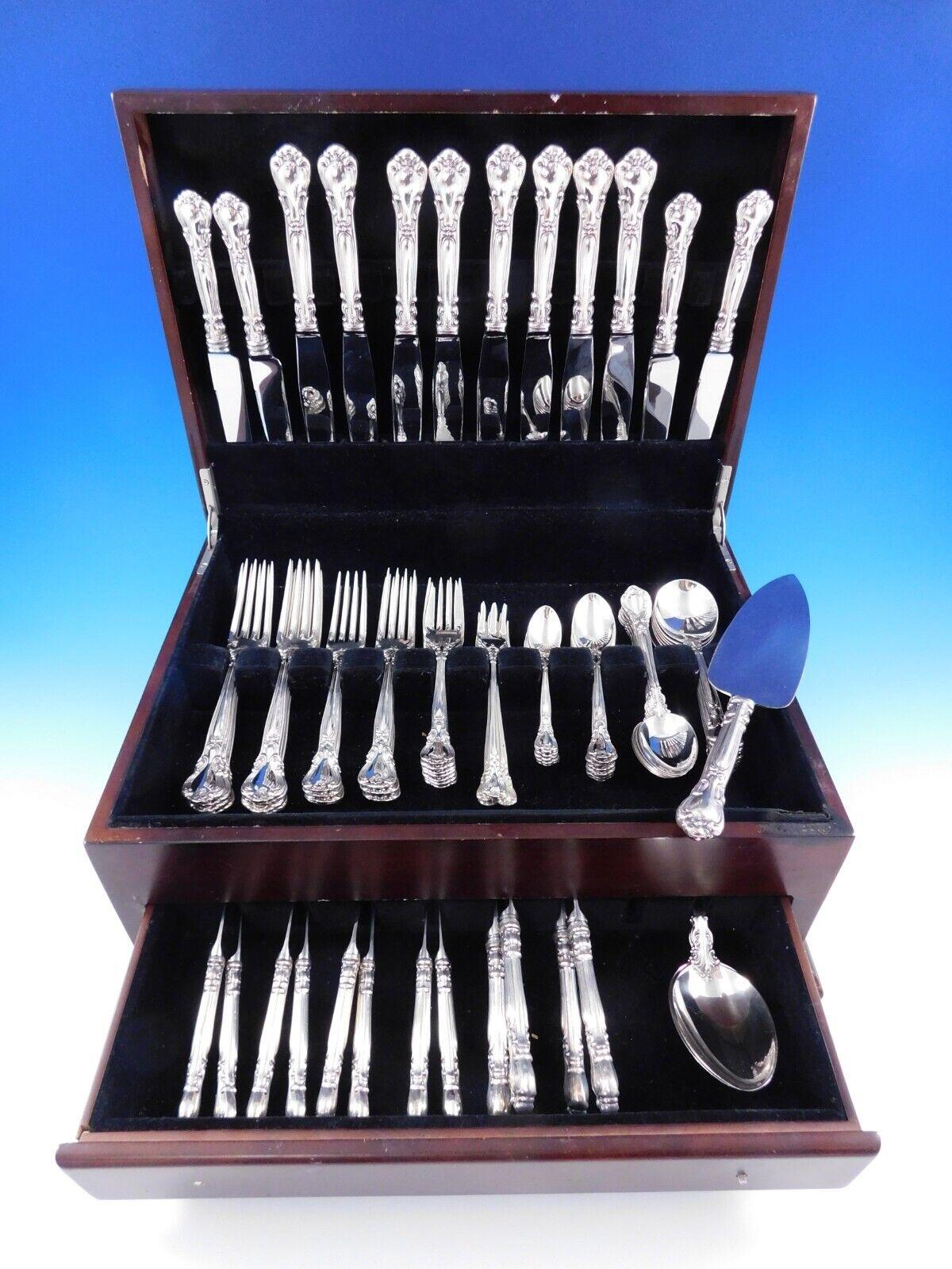 Exquisite Chantilly by Birks (Canada) dinner and luncheon size sterling silver Flatware set - 92 pieces. This set includes:

8 Dinner Size Knives, 9 1/2