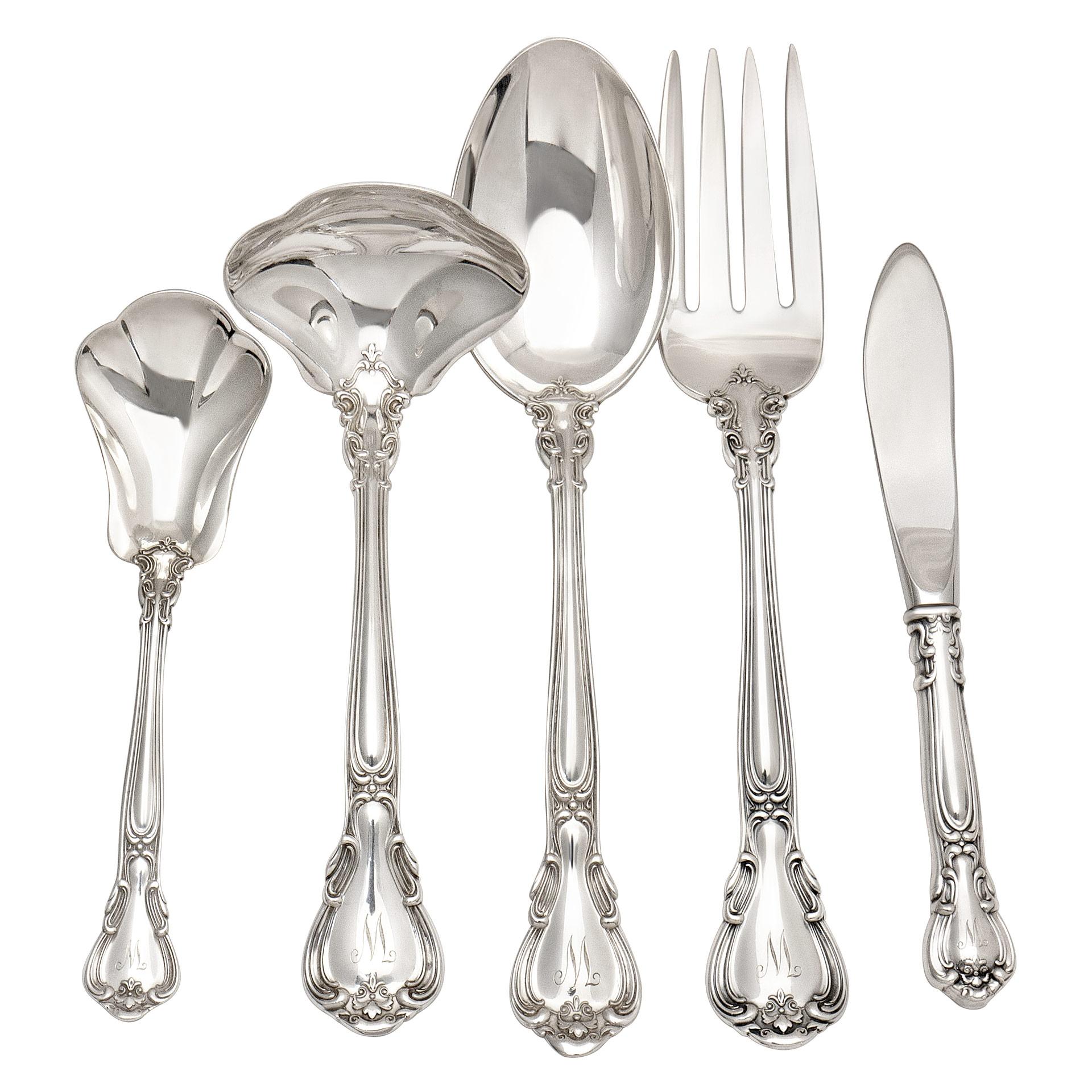 Chantilly Sterling Silver Flatware Set. 11 Serving Pieces- Total: 85 Pieces In Excellent Condition For Sale In Surfside, FL