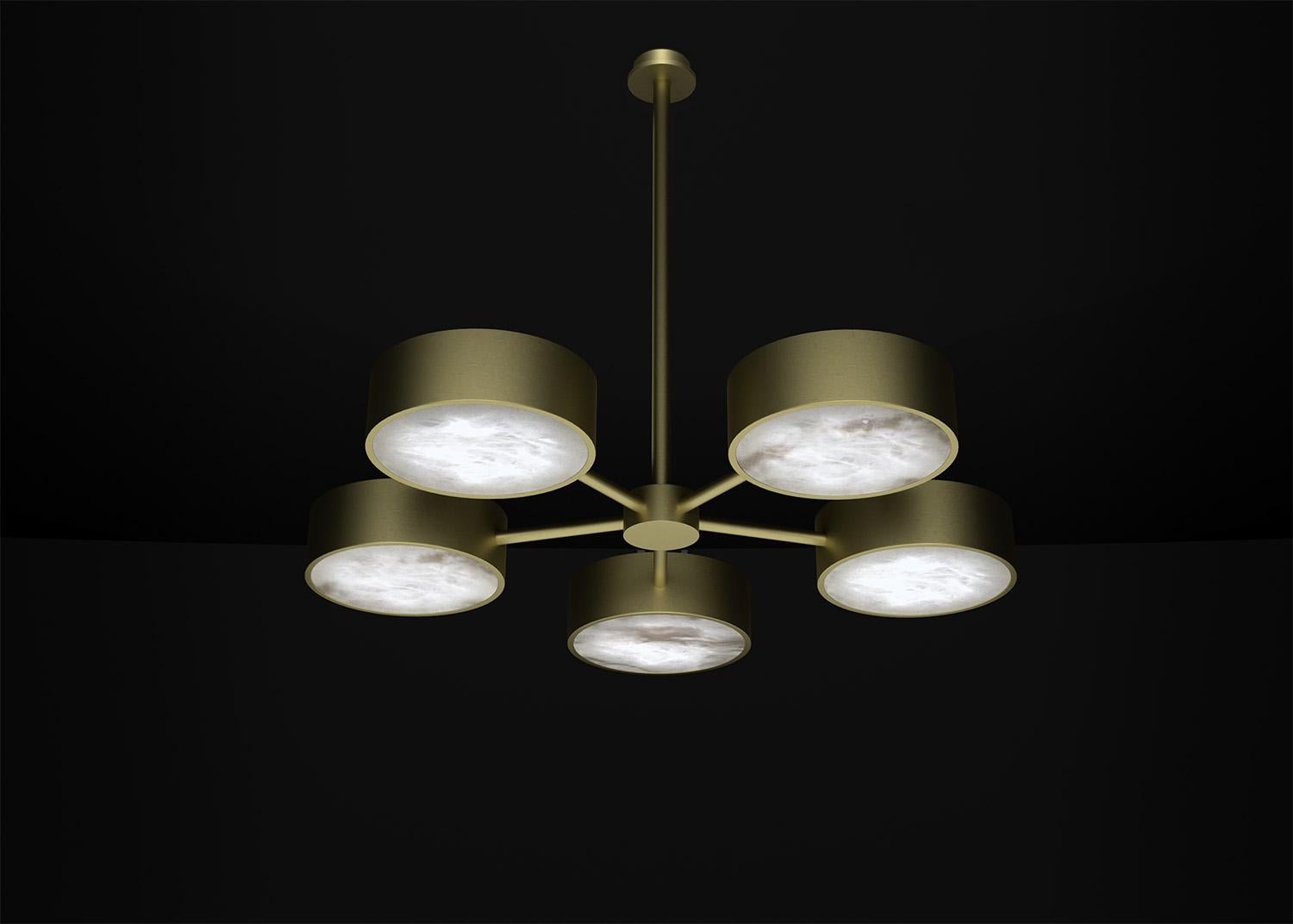 Lustre Chaos en laiton brossé d'Alabastro Italiano
Dimensions : D 97 x L 100 x H 84,5 cm : D 97 x L 100 x H 84,5 cm.
MATERIAL : Albâtre blanc et laiton.

Disponible en différentes finitions : Argent brillant, Bronze, Laiton brossé, Ruggine de