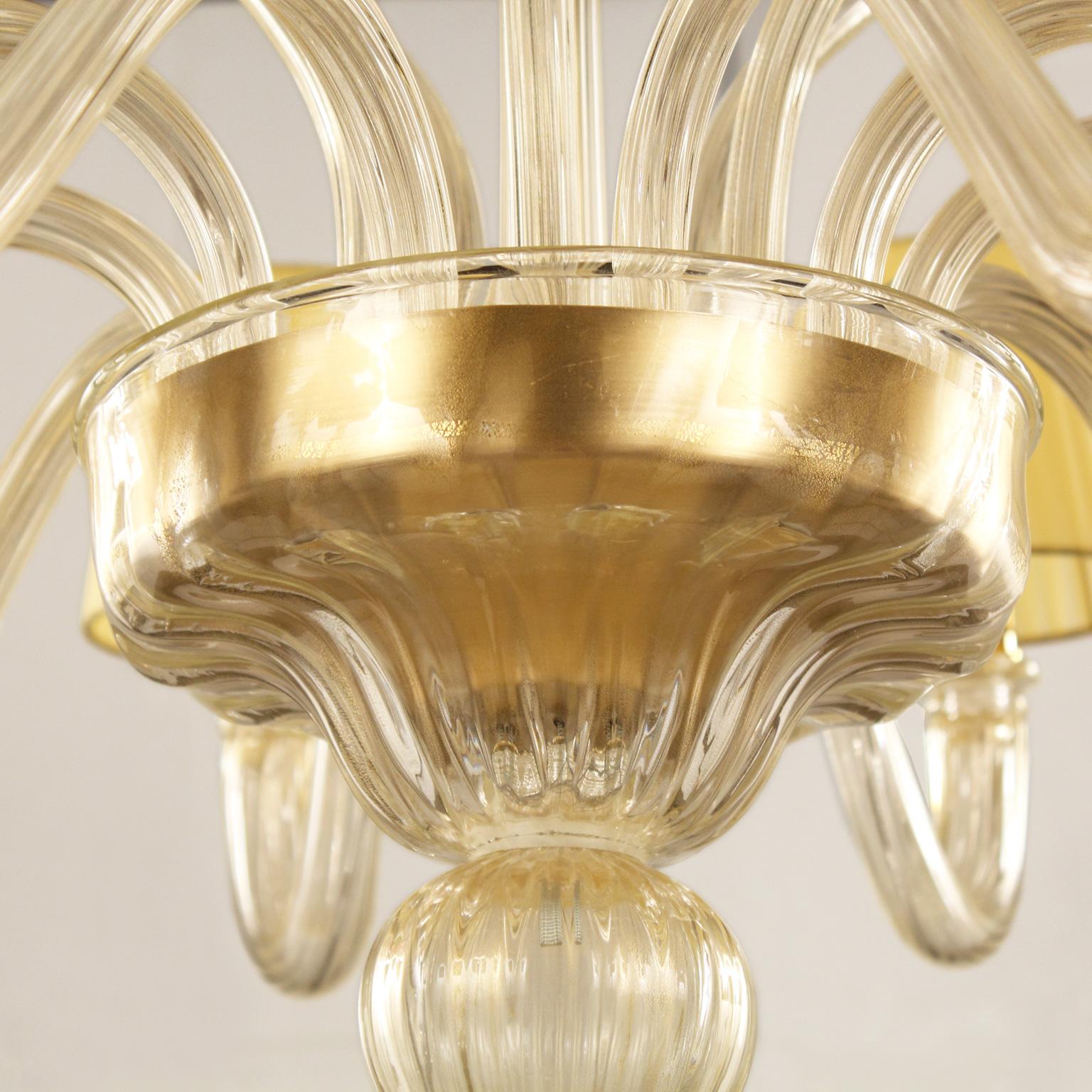 Autre Lustre à 10+5 bras en verre de Murano Abat-jours à feuilles dorées faits main par Multiforme en vente