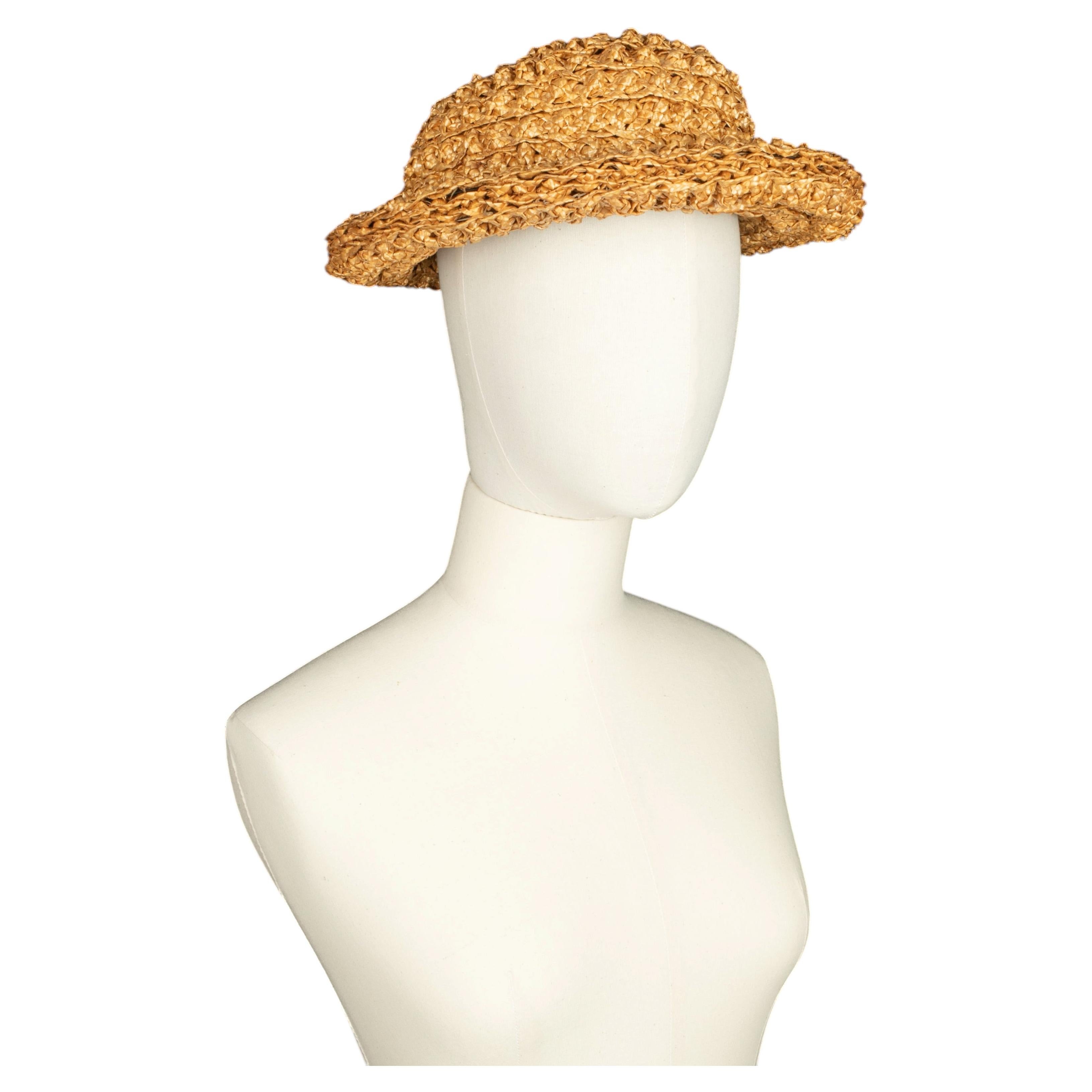 Chapeau de paille 1950's en vente