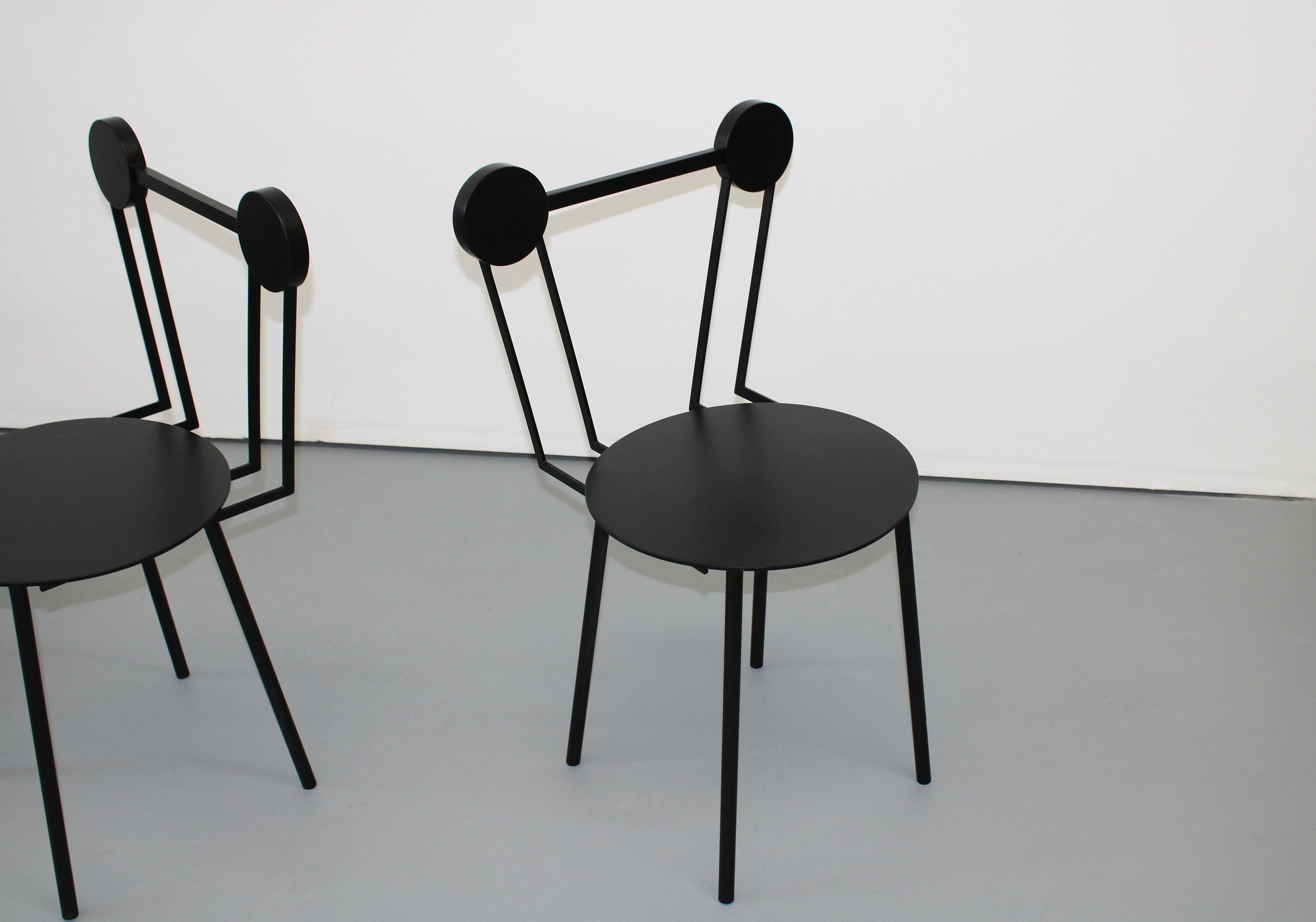 Contemporary Chair Black Haly Aluminium by Chapel Petrassi (21. Jahrhundert und zeitgenössisch) im Angebot