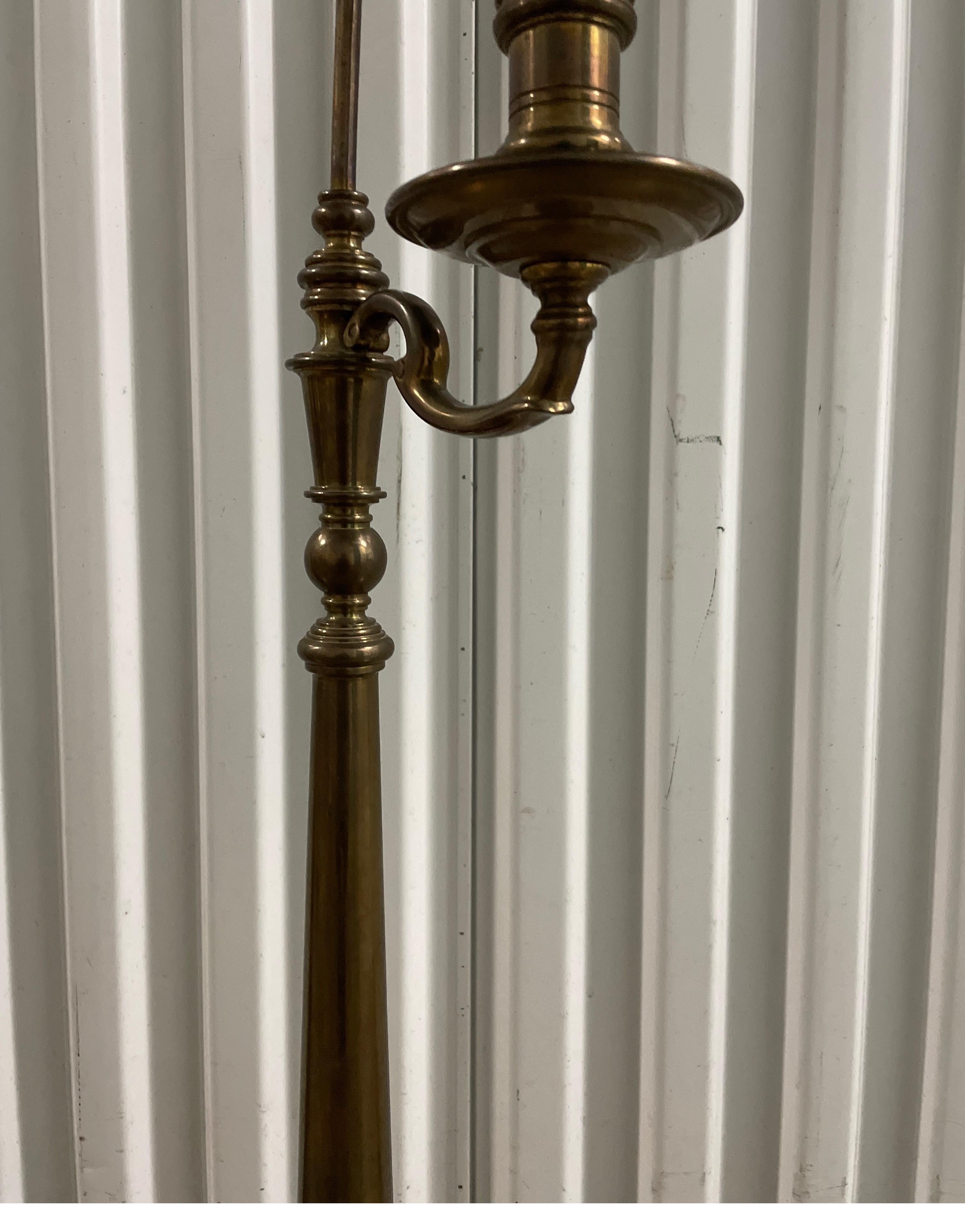 Chapman Brass & Tole Vintage Floor Lamp In Good Condition In West Palm Beach, FL