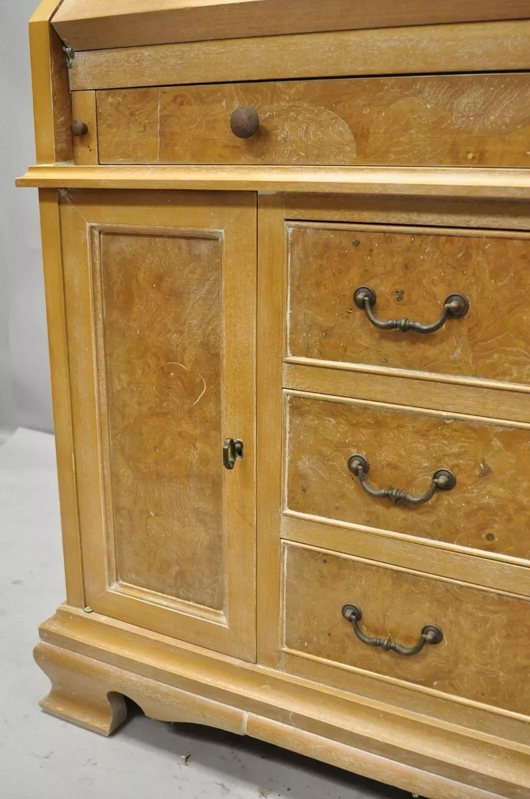 Chapman Italian Neoclassical Burl Wood Patchwork Olivewood Tall Secretary Desk Bon état - En vente à Philadelphia, PA