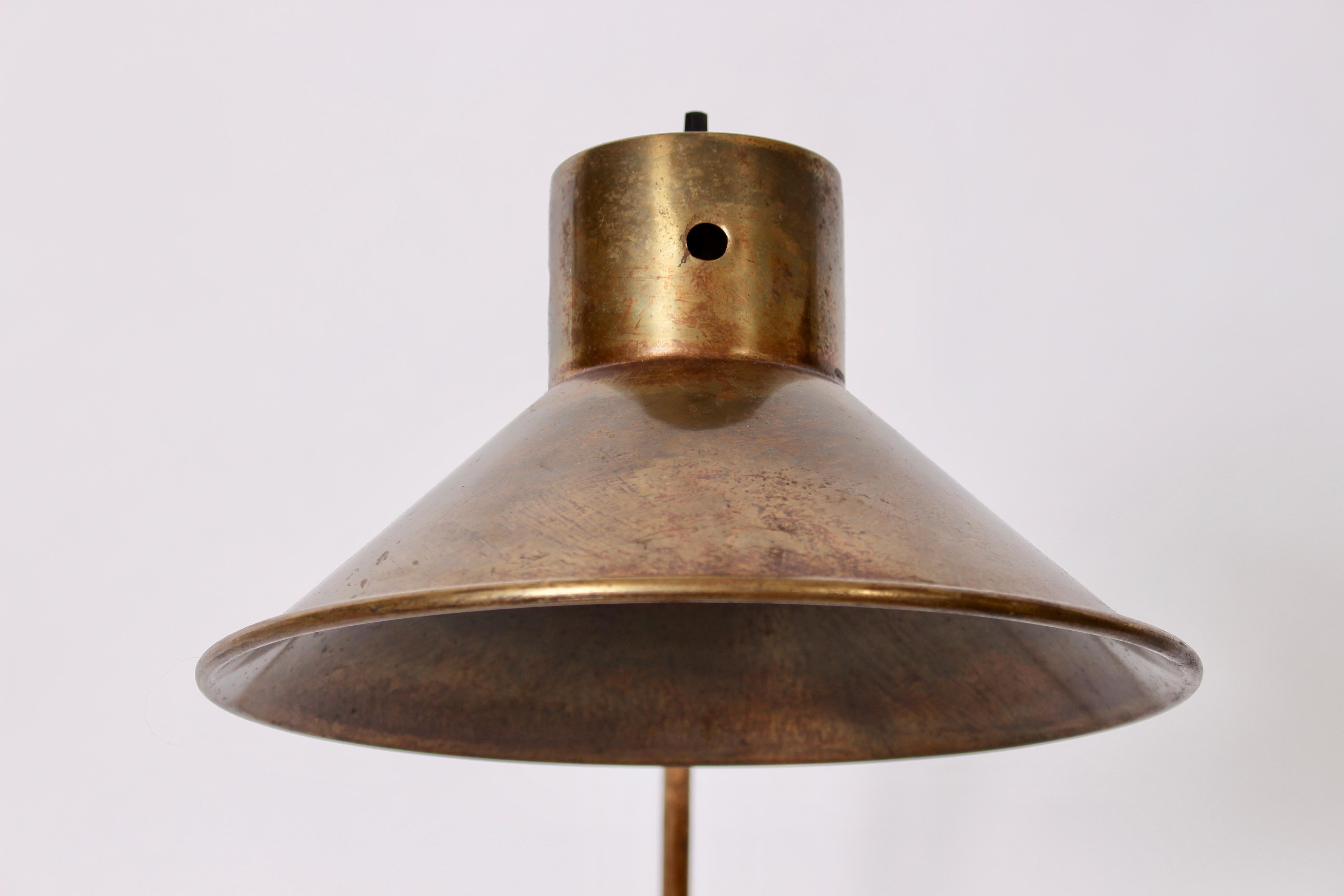 Chapman Manufacturing Articulating Brass Desk Lamp with Wide Brass