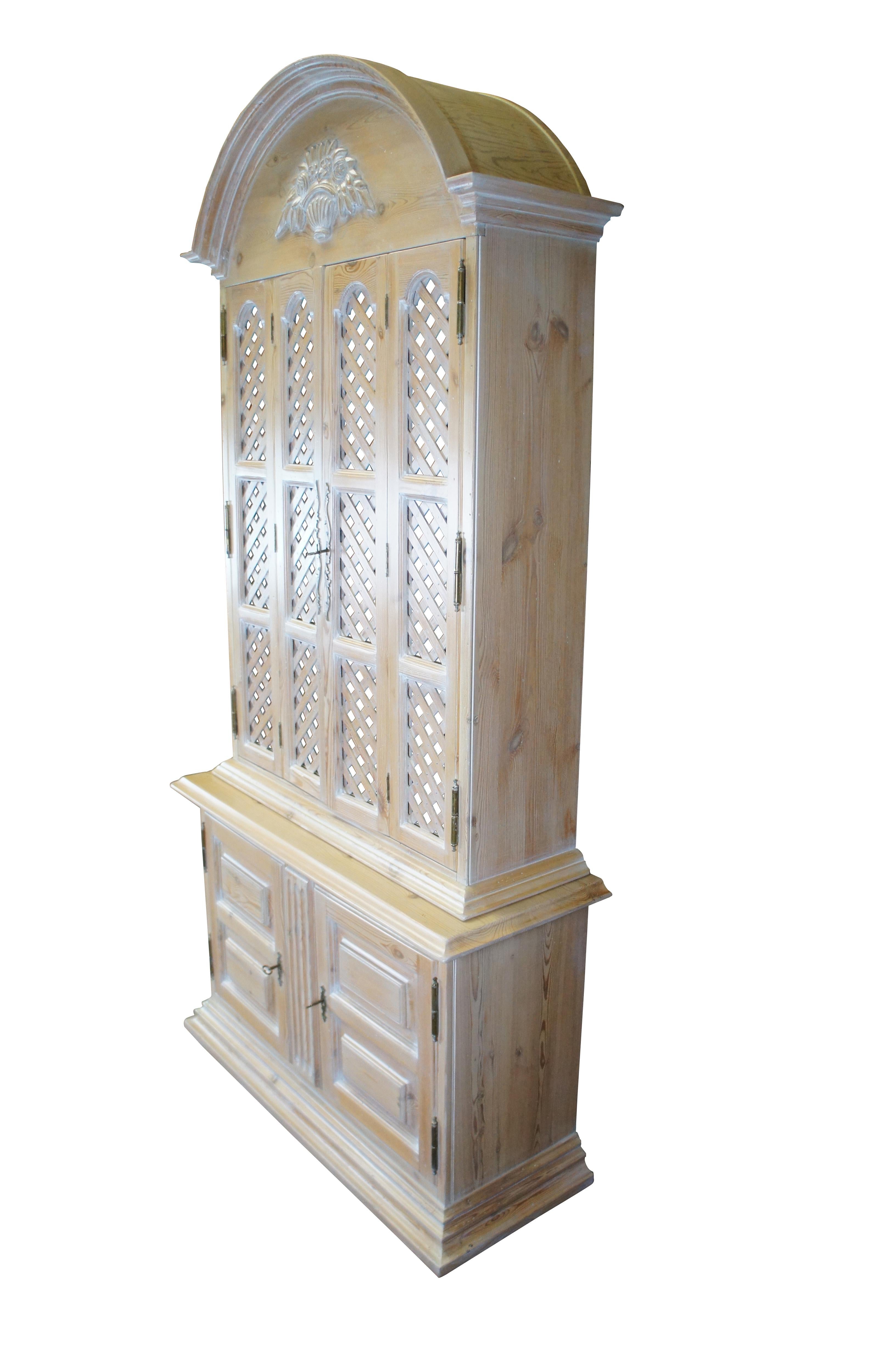 Provincial français Chapman Pine French Country Lattice Cupboard Cabinet Bookcase China Hutch 87
