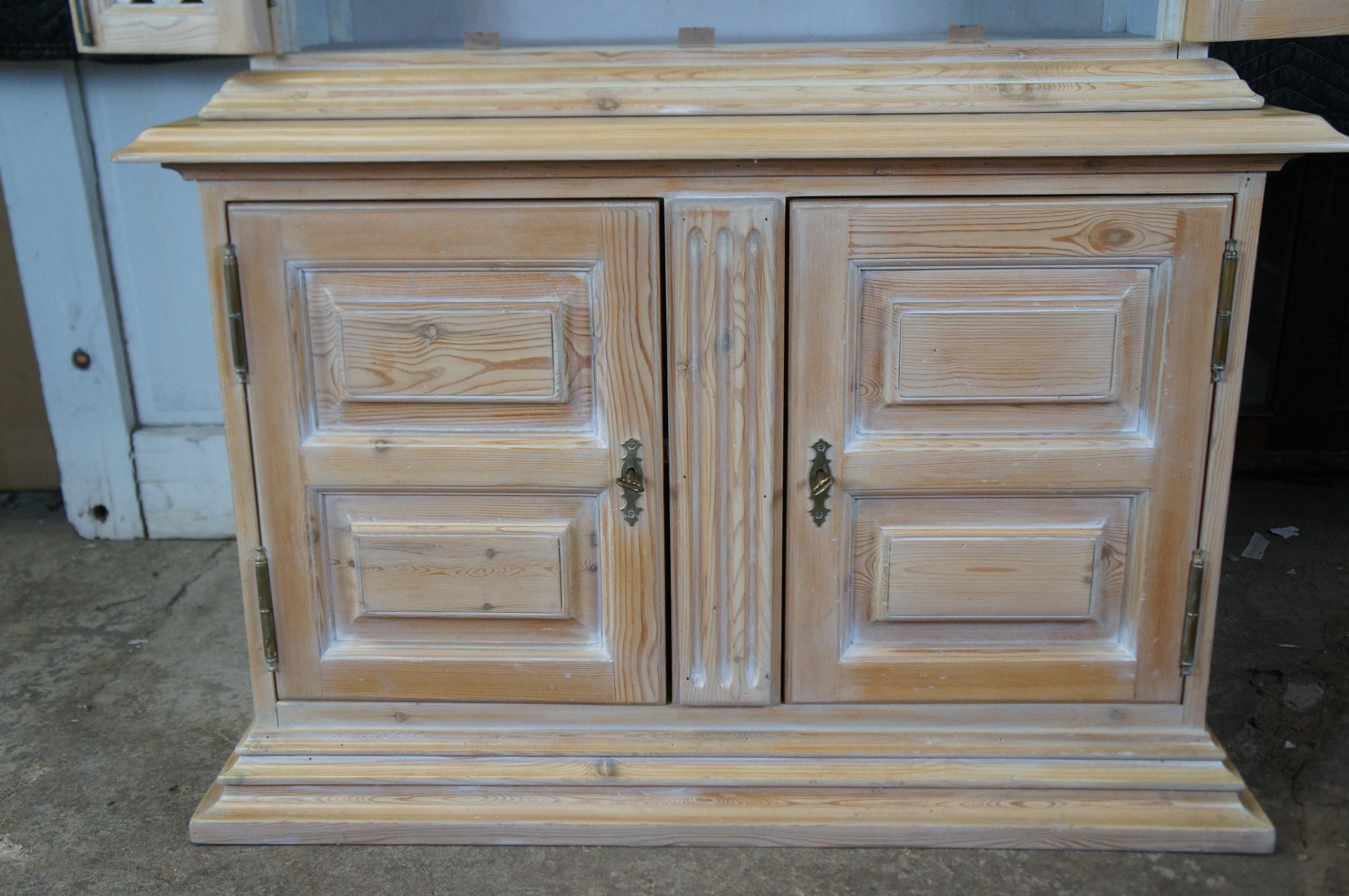 Chapman Pine French Country Lattice Cupboard Cabinet Bookcase China Hutch 87