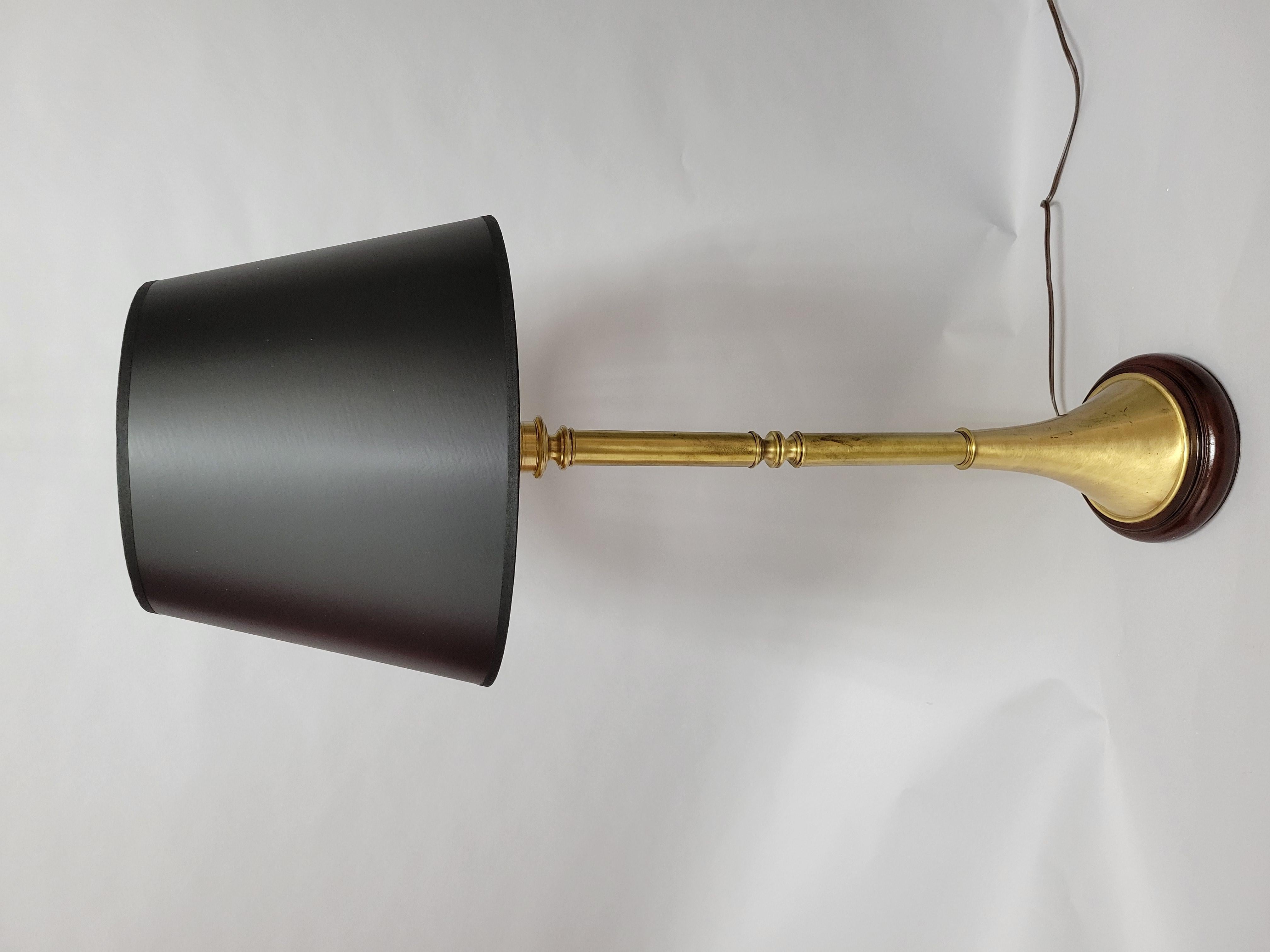 Lampe à corne en laiton de style Chapman en vente 8