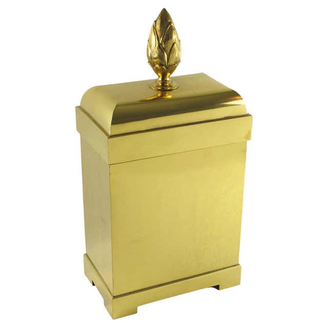 Velvet More Furniture and Collectibles - 1,077 For Sale at 1stDibs