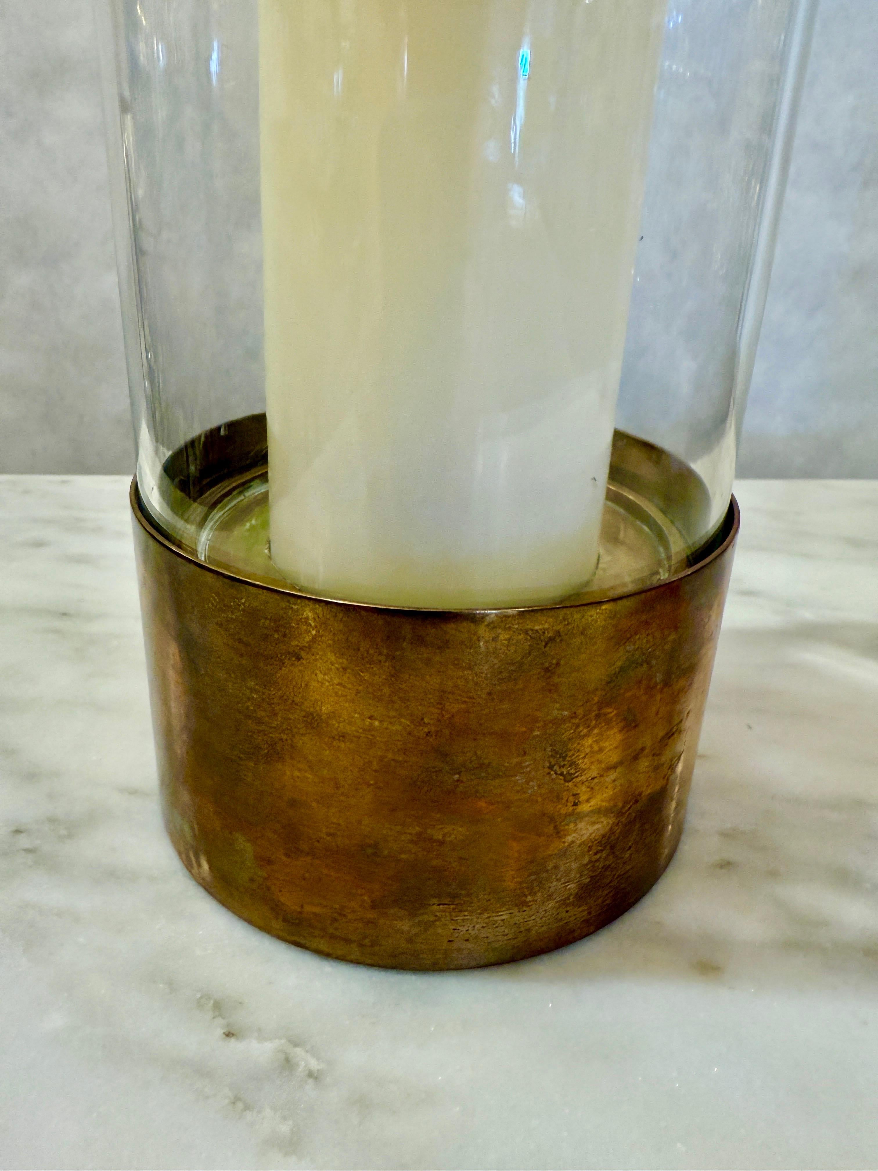 Mid-Century Modern Chapman - Lanterne ouragan cylindrique en laiton et verre en vente