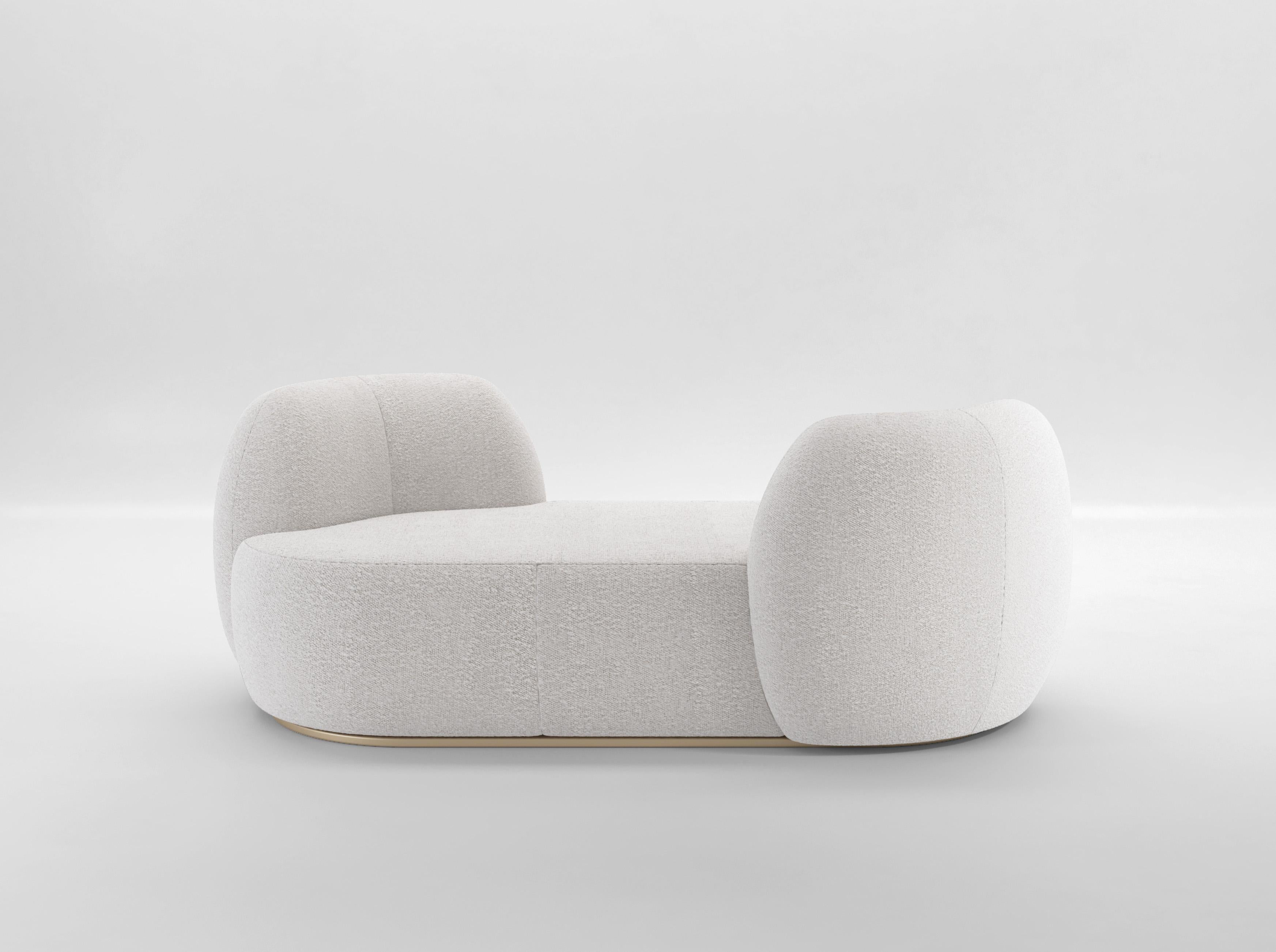 Chapter 2 is a love seat inspired by the soft curves and comfort of B15z and Tateyama. Two identical backs face opposite ways meaning Chapter 2 can and should be used from both sides. This piece suits retail spaces or home dressing rooms as well as