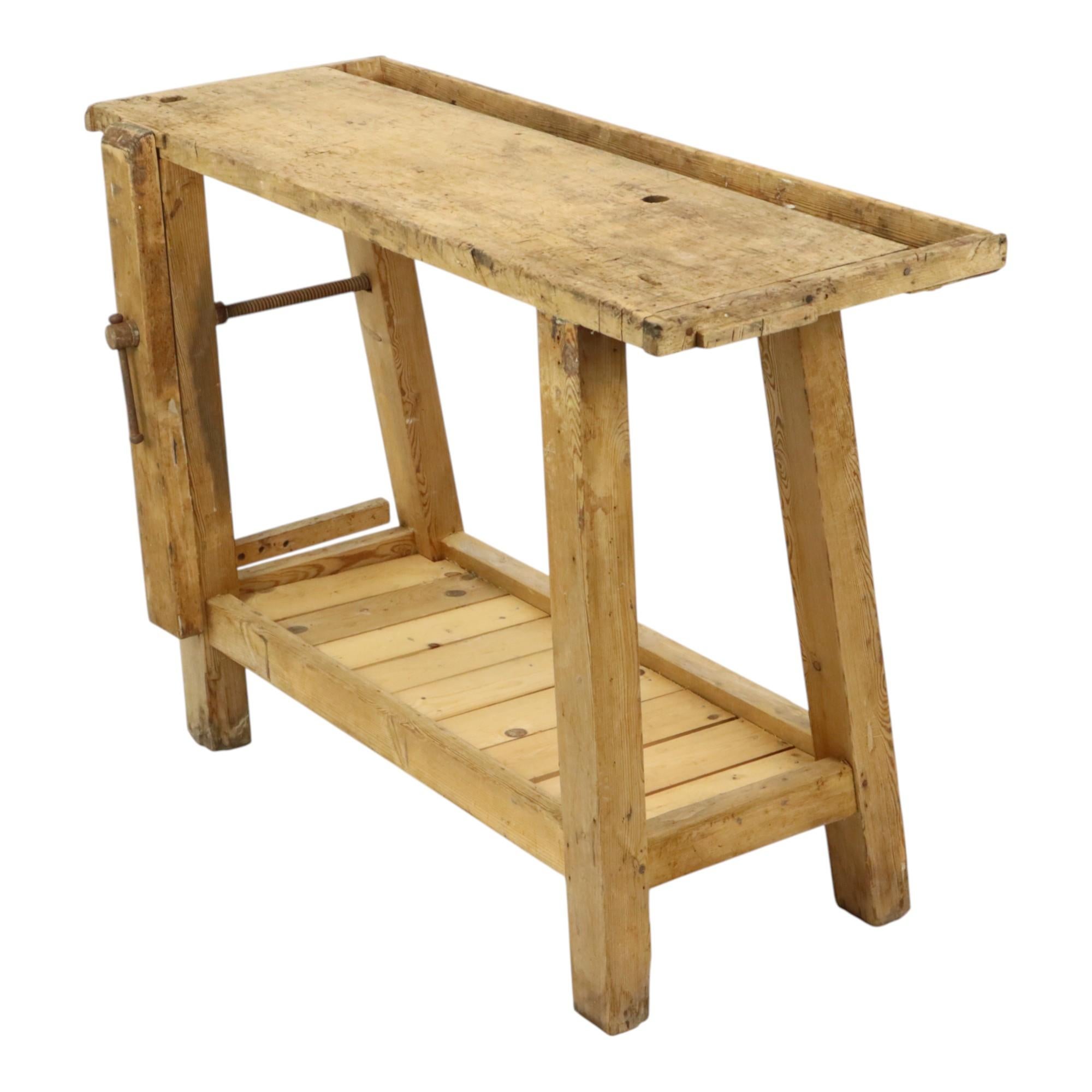 Antico banco da lavoro industriale in legno massiccio di 116 cm in vendita 2
