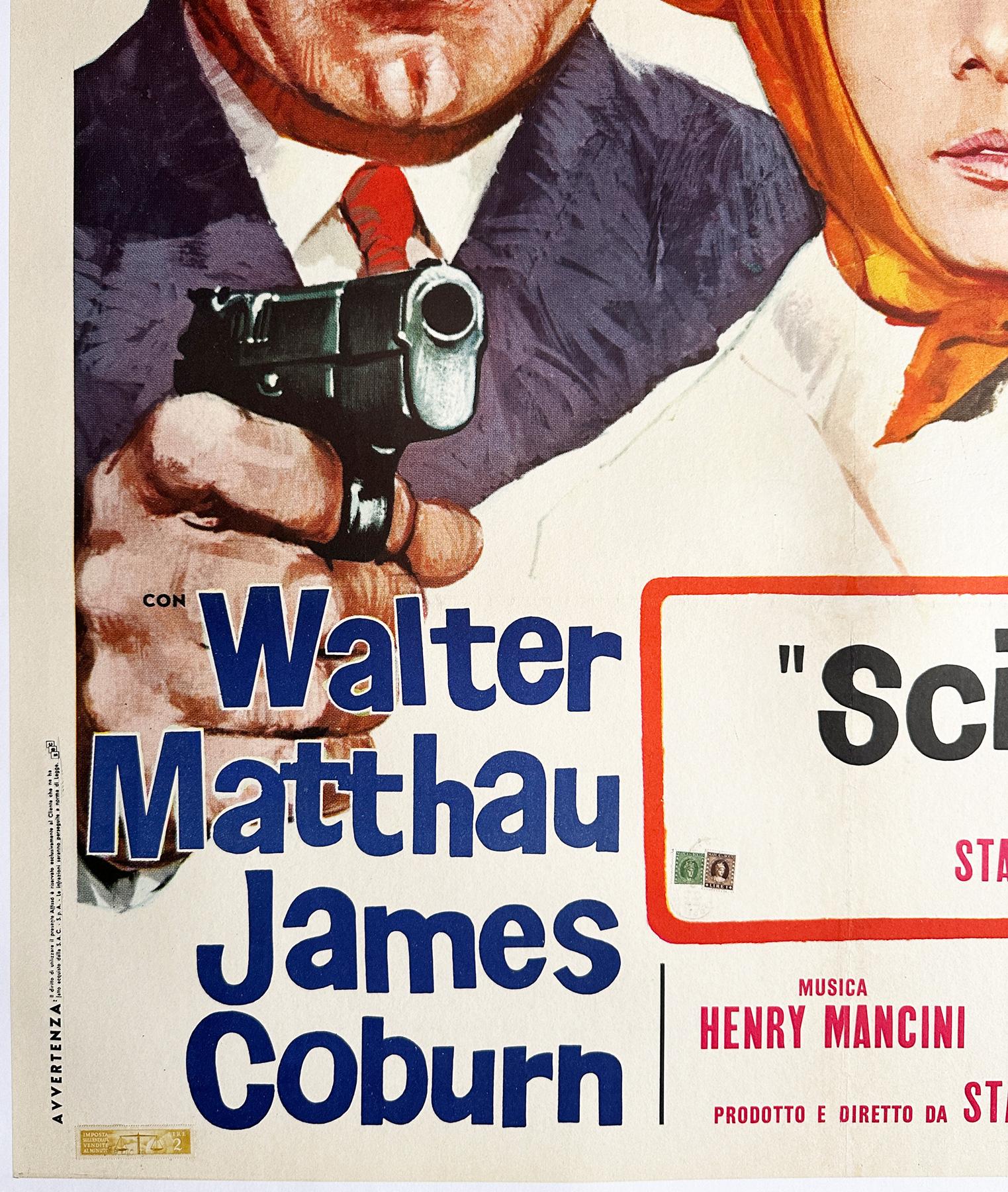Charade R1969 Affiche du film italien 2 Foglio, Rodolfo Valcarenghi Bon état - En vente à Bath, Somerset