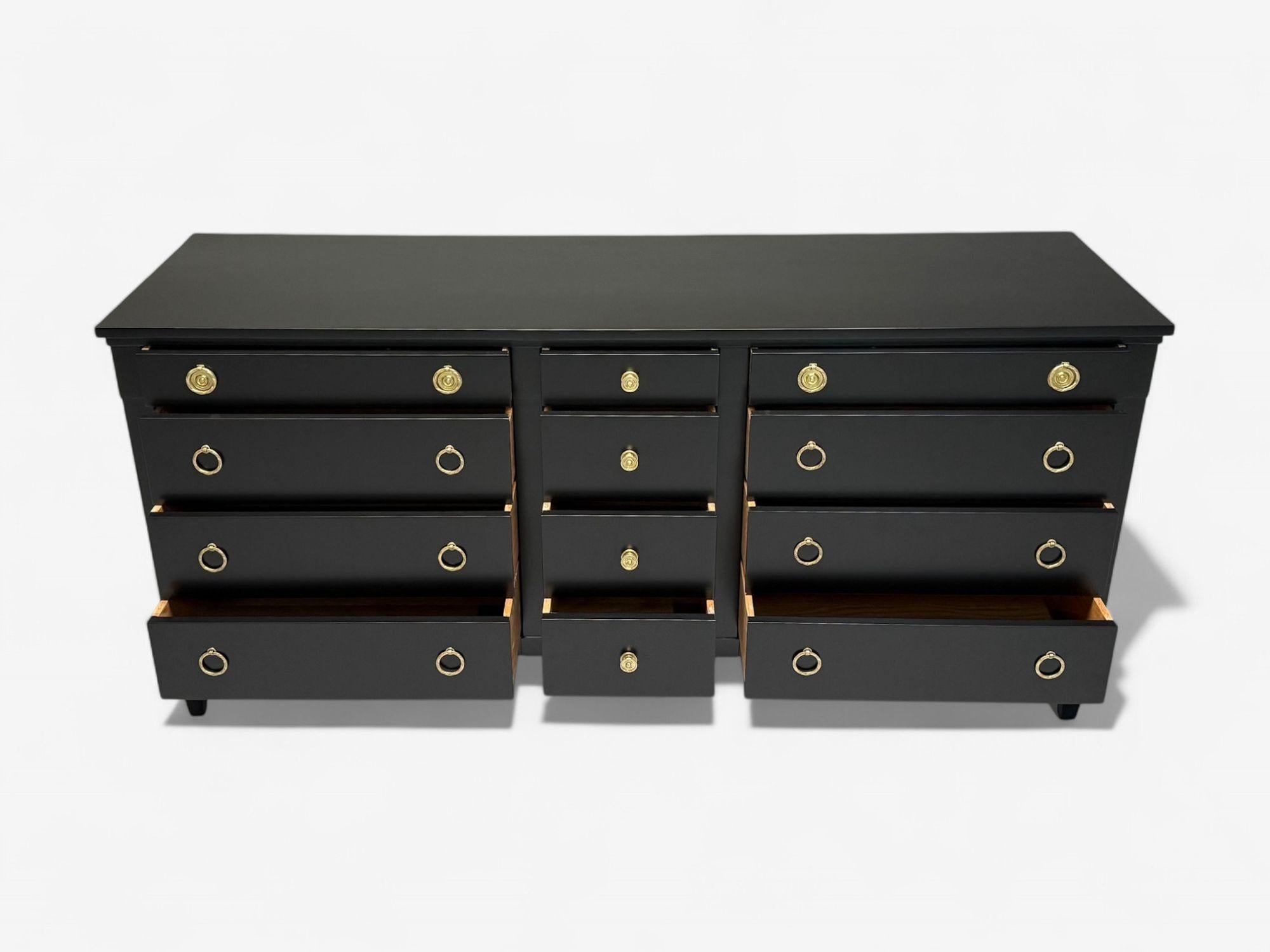 Charak, Hollywood Regency Style, Dresser, Black Painted Wood, Brass, USA, 1962 For Sale 5