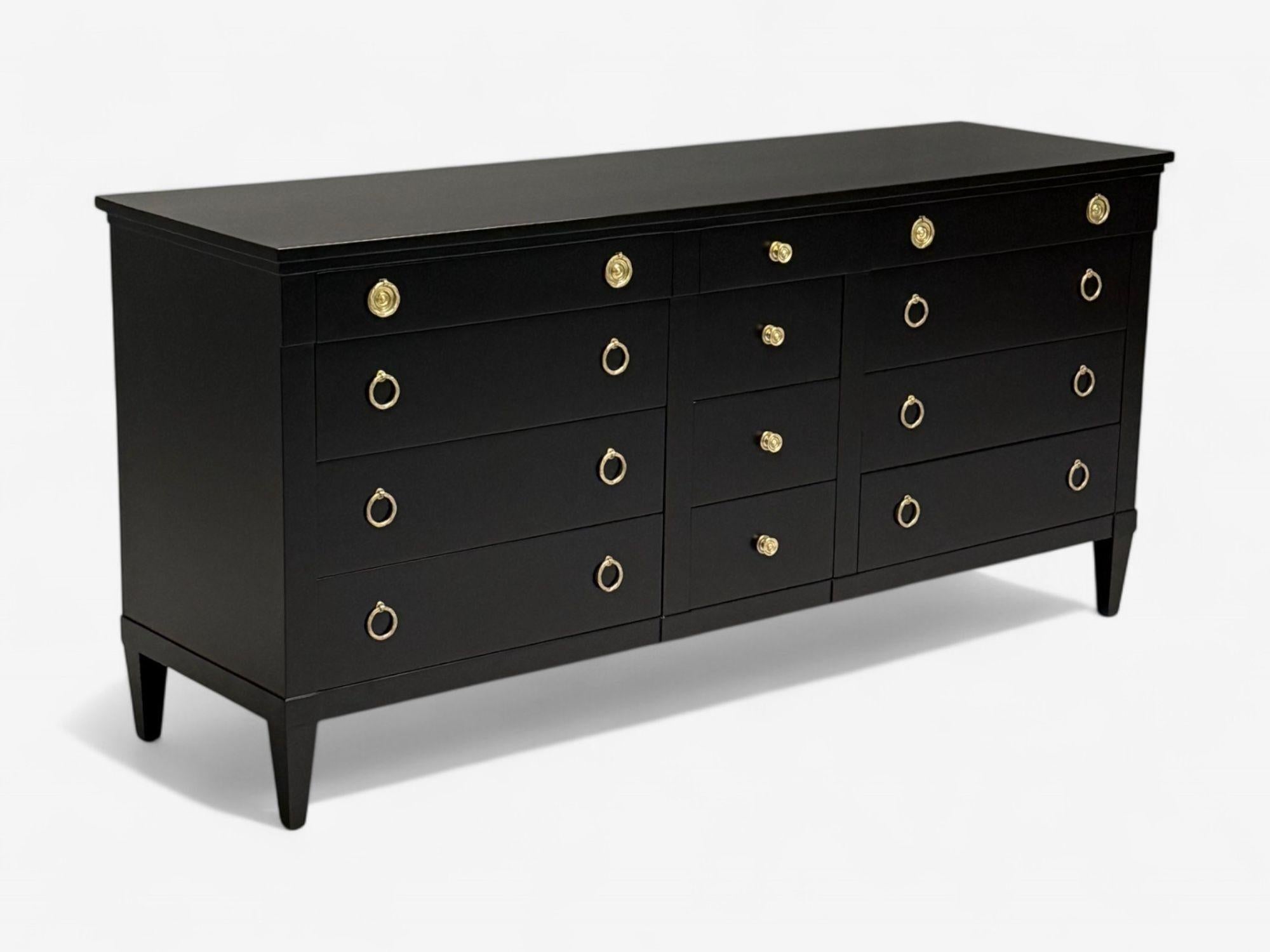 Charak, Hollywood Regency Style, Dresser, Black Painted Wood, Brass, USA, 1962 In Good Condition For Sale In Manhasset, NY
