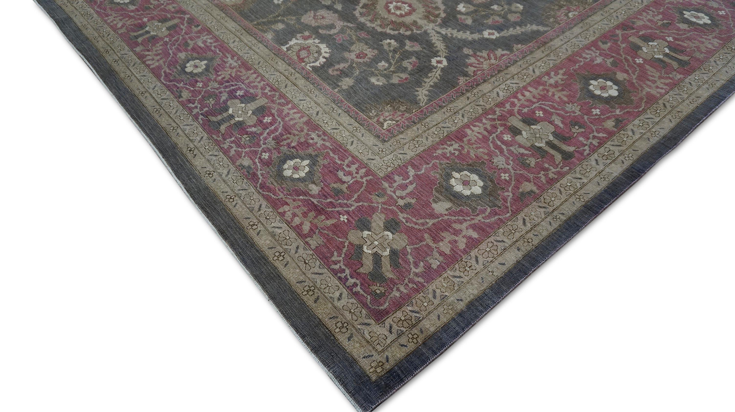 Holzkohle und staubige Himbeere Sultanabad Floral Wollteppich - 8'10