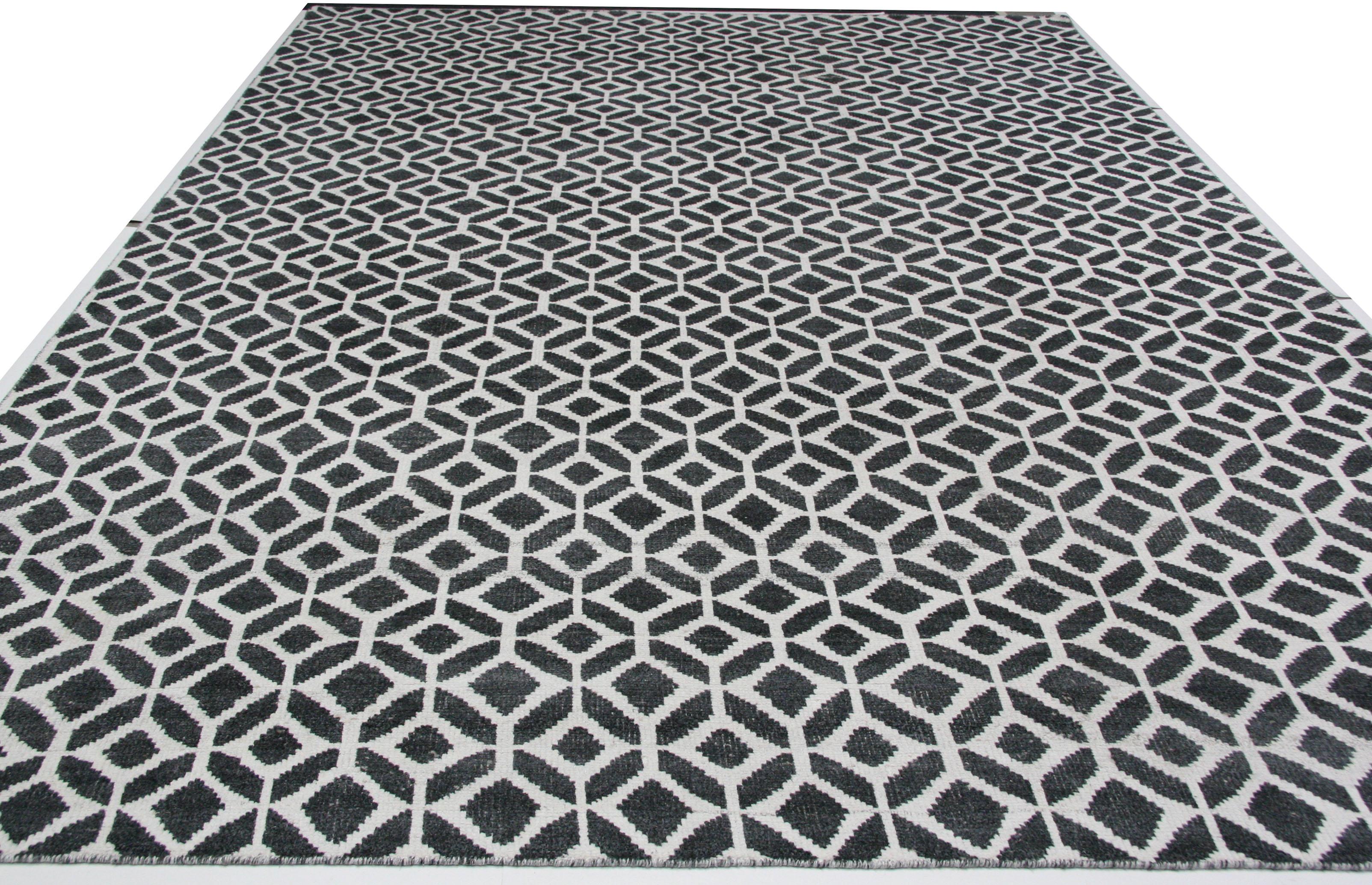Indian Charcoal and Ivory Pattern Rug For Sale