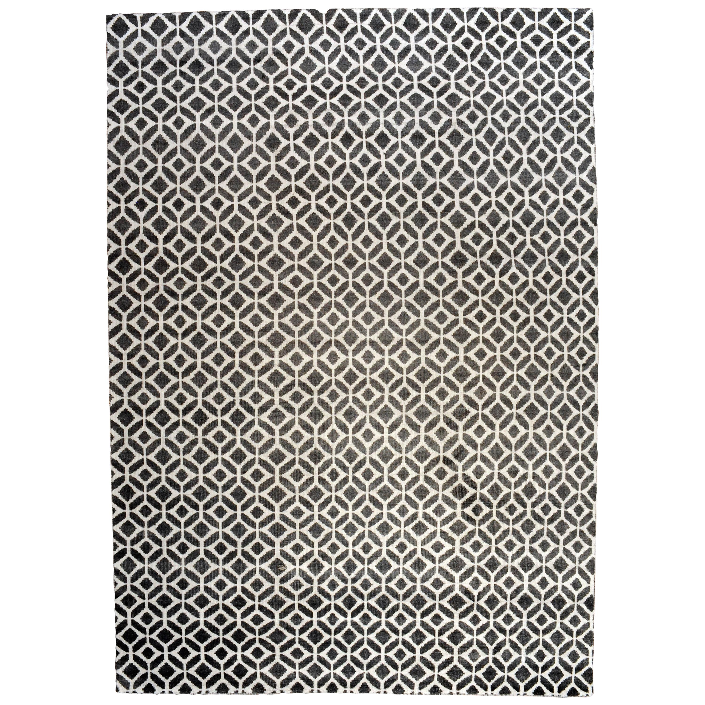 Charcoal and Ivory Pattern Rug For Sale