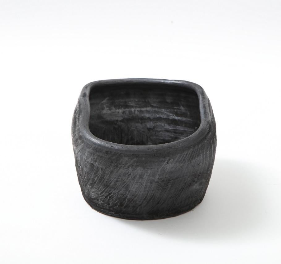 Brutalist Charcoal and Silver Finish Terracotta 
