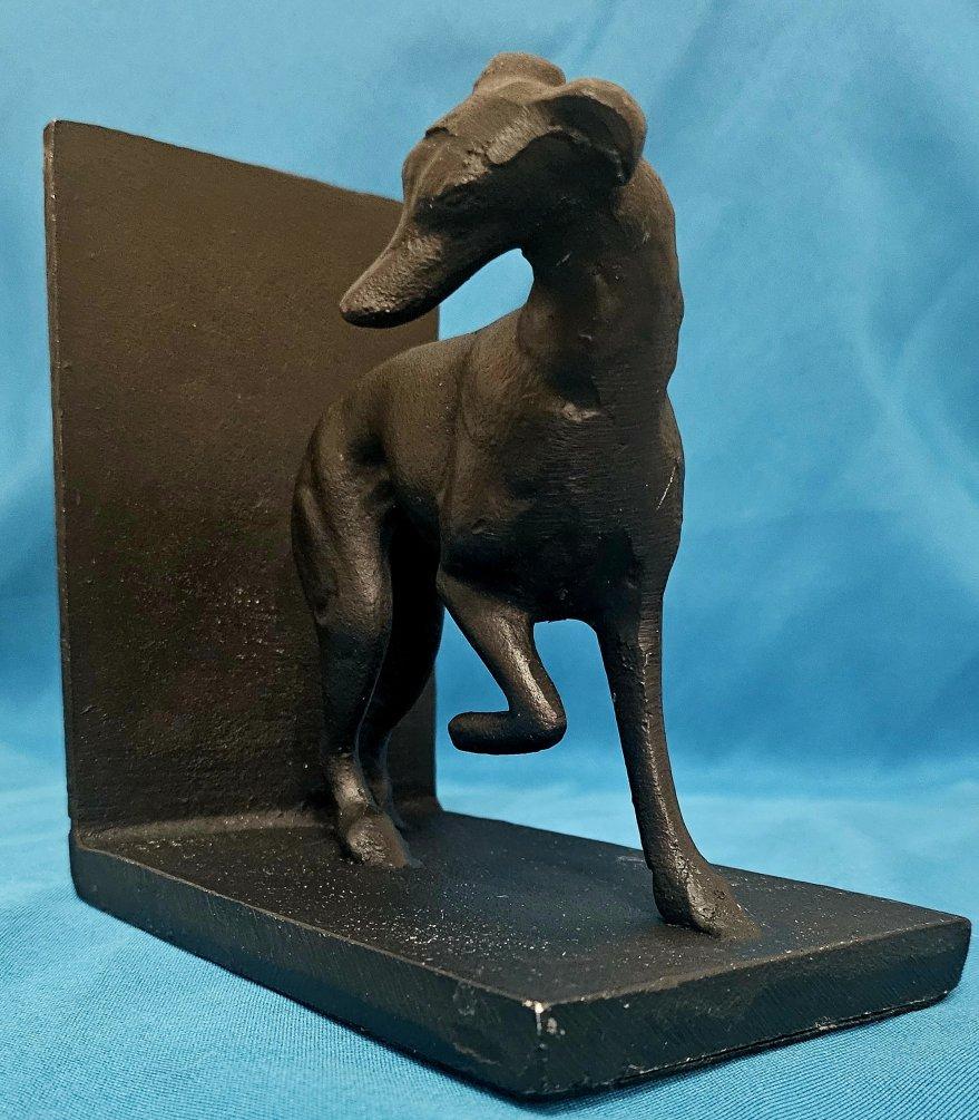 Sconosciuto VENDITA CHIUSA Fermalibri scultoreo in metallo nero carbone con levriero/hippet in vendita