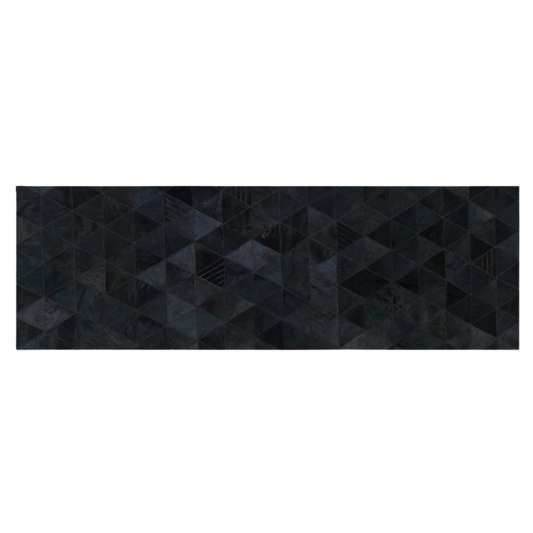 Charcoal Customizable Trilogia Cowhide Runner Large For Sale
