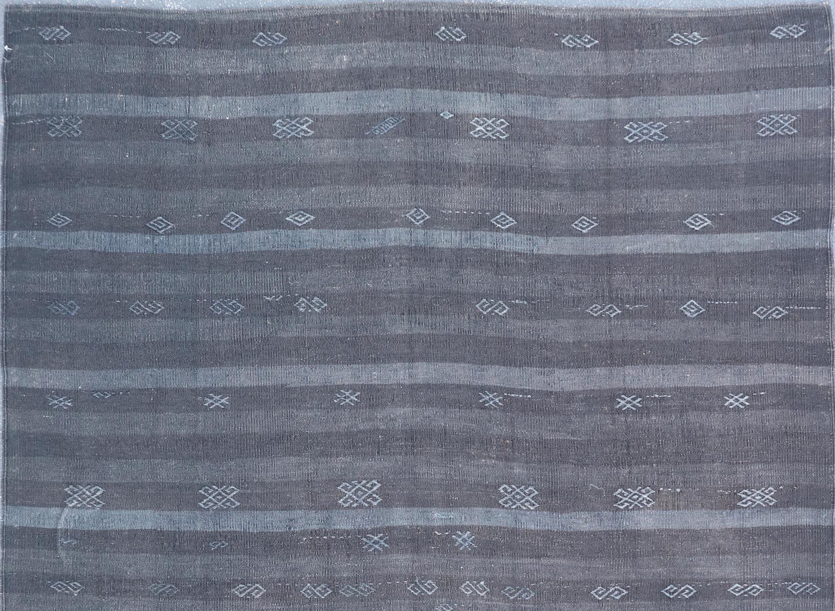 Türkischer Vintage-Kelim-Teppich in Anthrazitgrau mit geometrischen Motiven 6'9