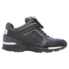 Chanel CC Kord-Sneakers mit niedrigem Oberteil in Holzkohle & Marineblau Größe 37