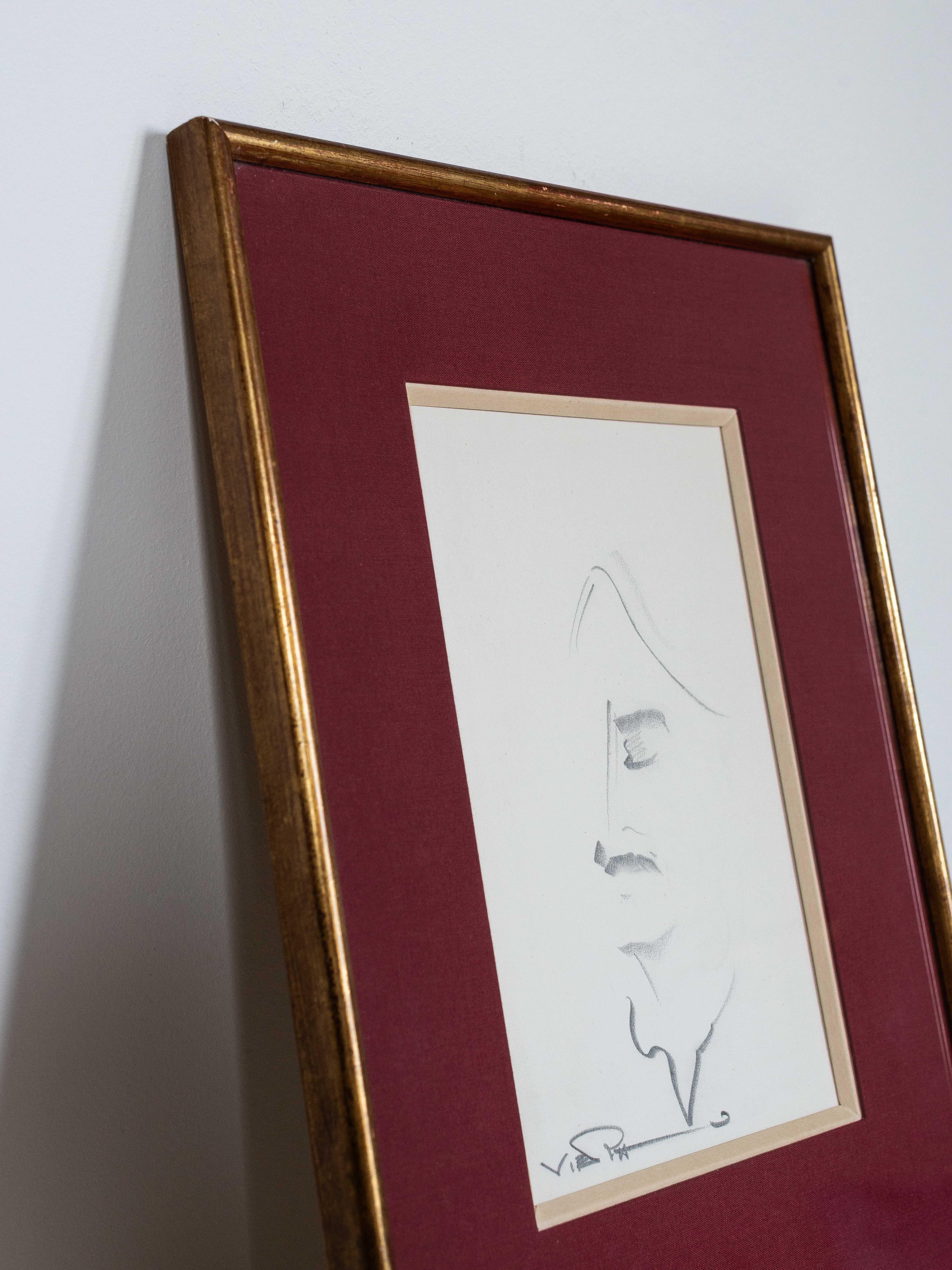 Fait main Portrait d'homme au fusain, encadré en bois doré, français, milieu du 20e siècle en vente