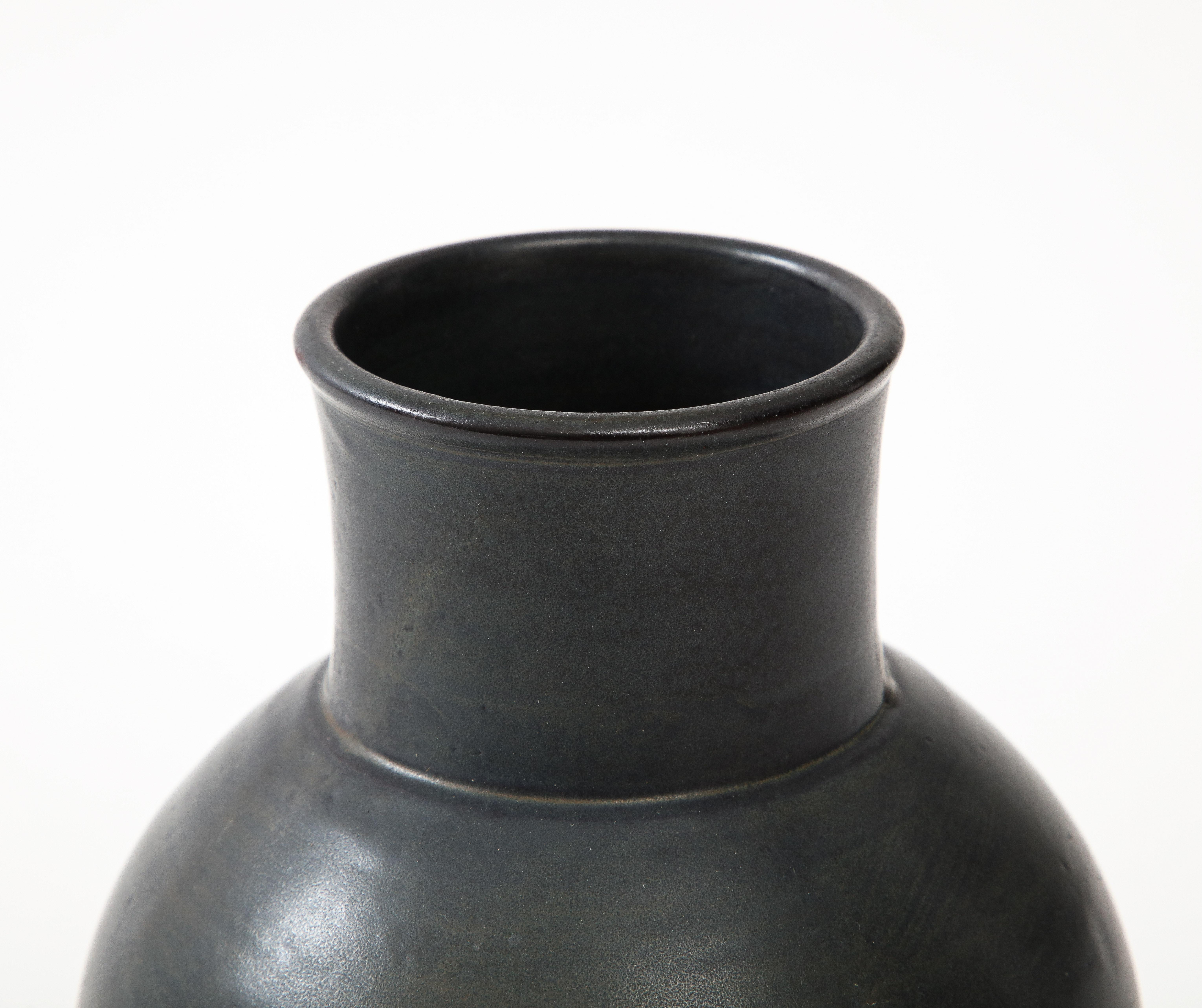 Charcoal Round Vase, High Neck & Sloping shoulders, France, c 1950, signed 'EP' In Good Condition For Sale In Brooklyn, NY