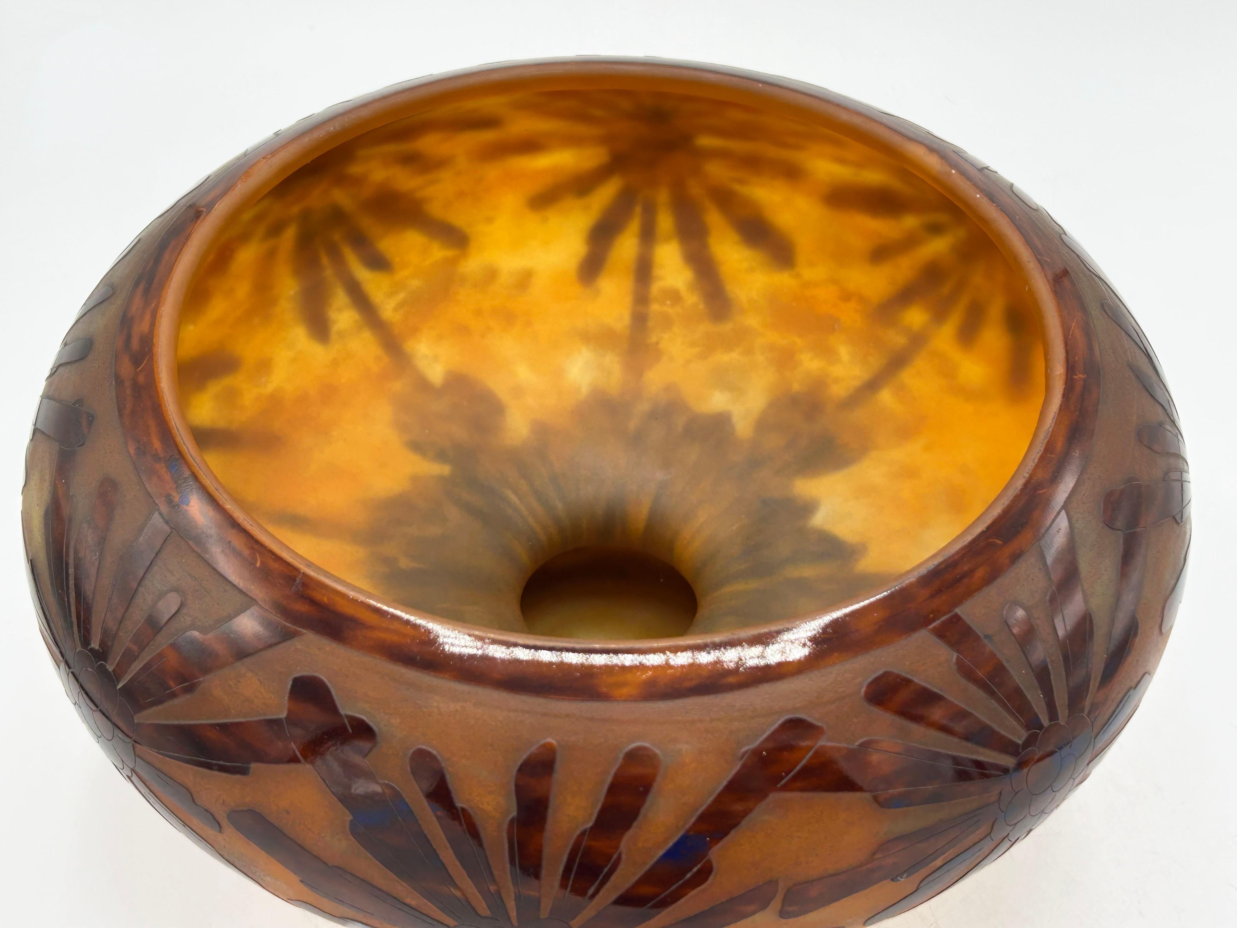 Fait main “Charder” Glass Center Le Verre Français, France, ca. 1920s–1930s en vente