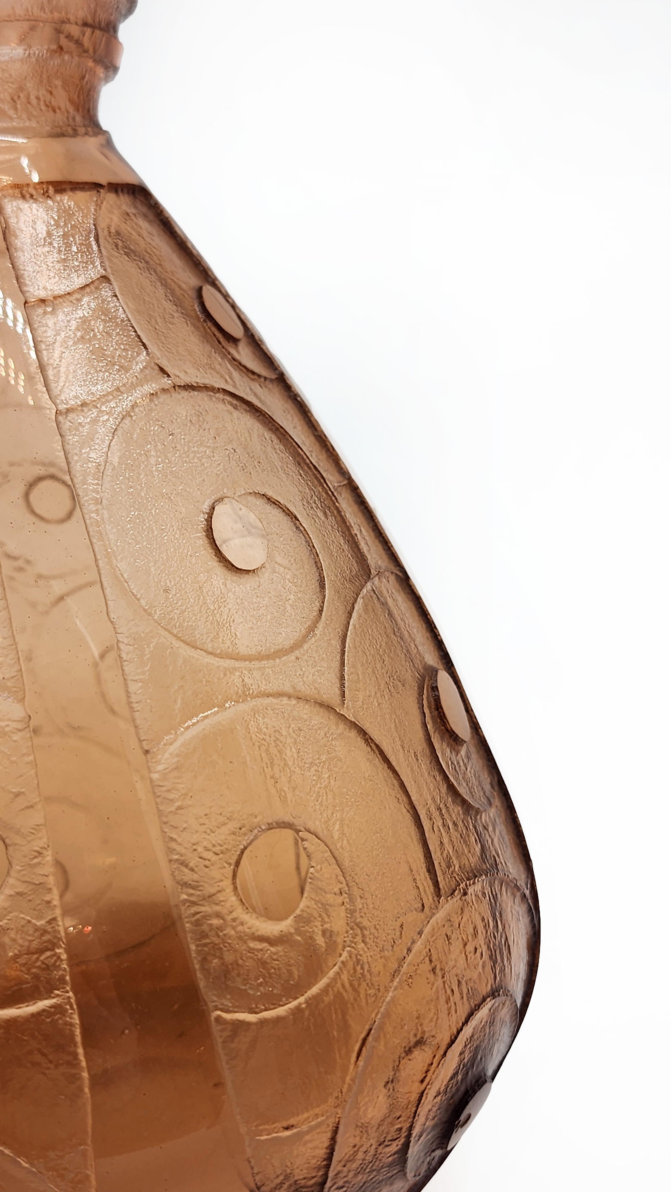 French Charder Le Verre FRANCAIS carved glass vase